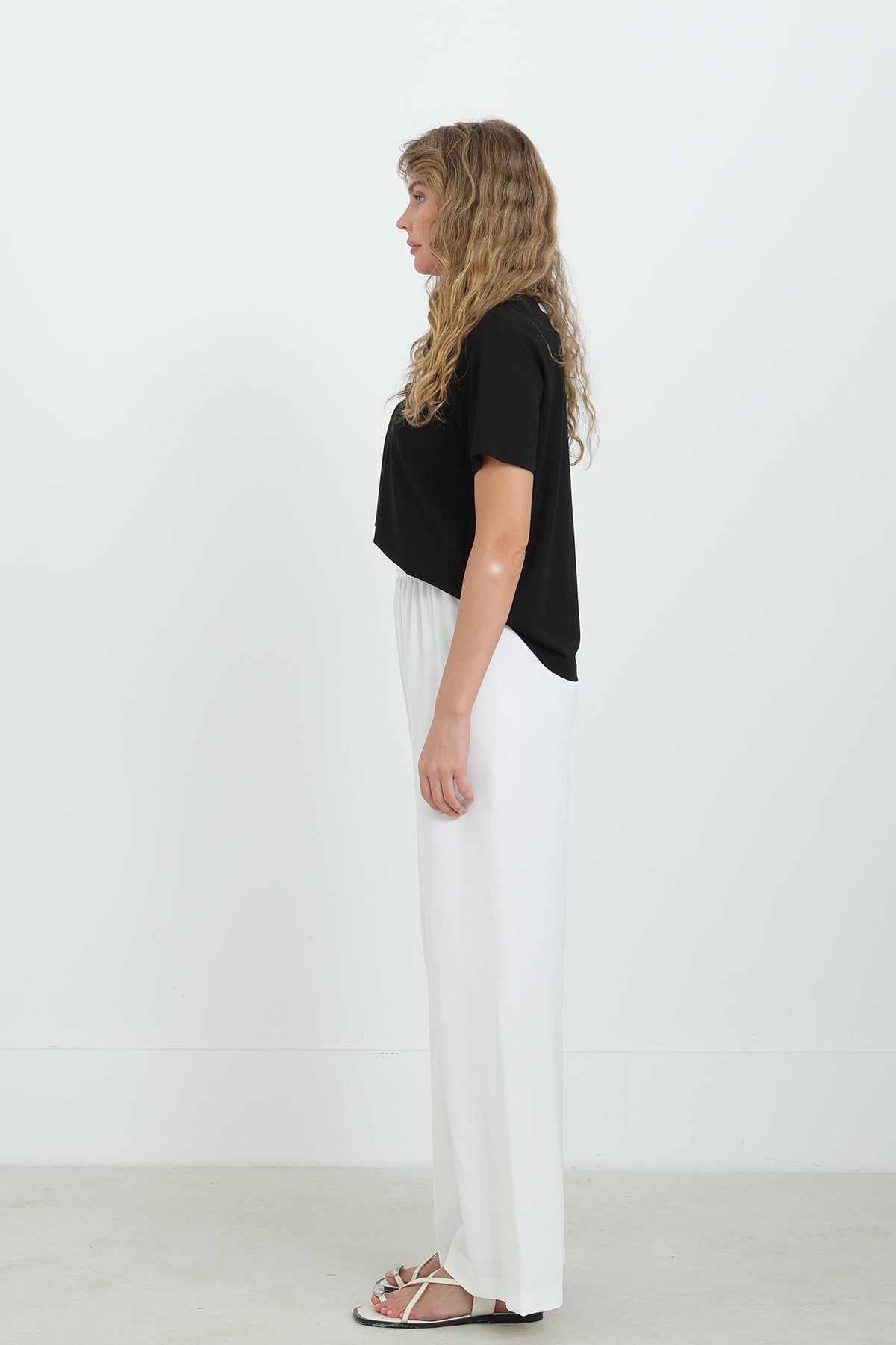 Kadın Geniş Paça Yüksek Bel Pantolon - 18103PNT