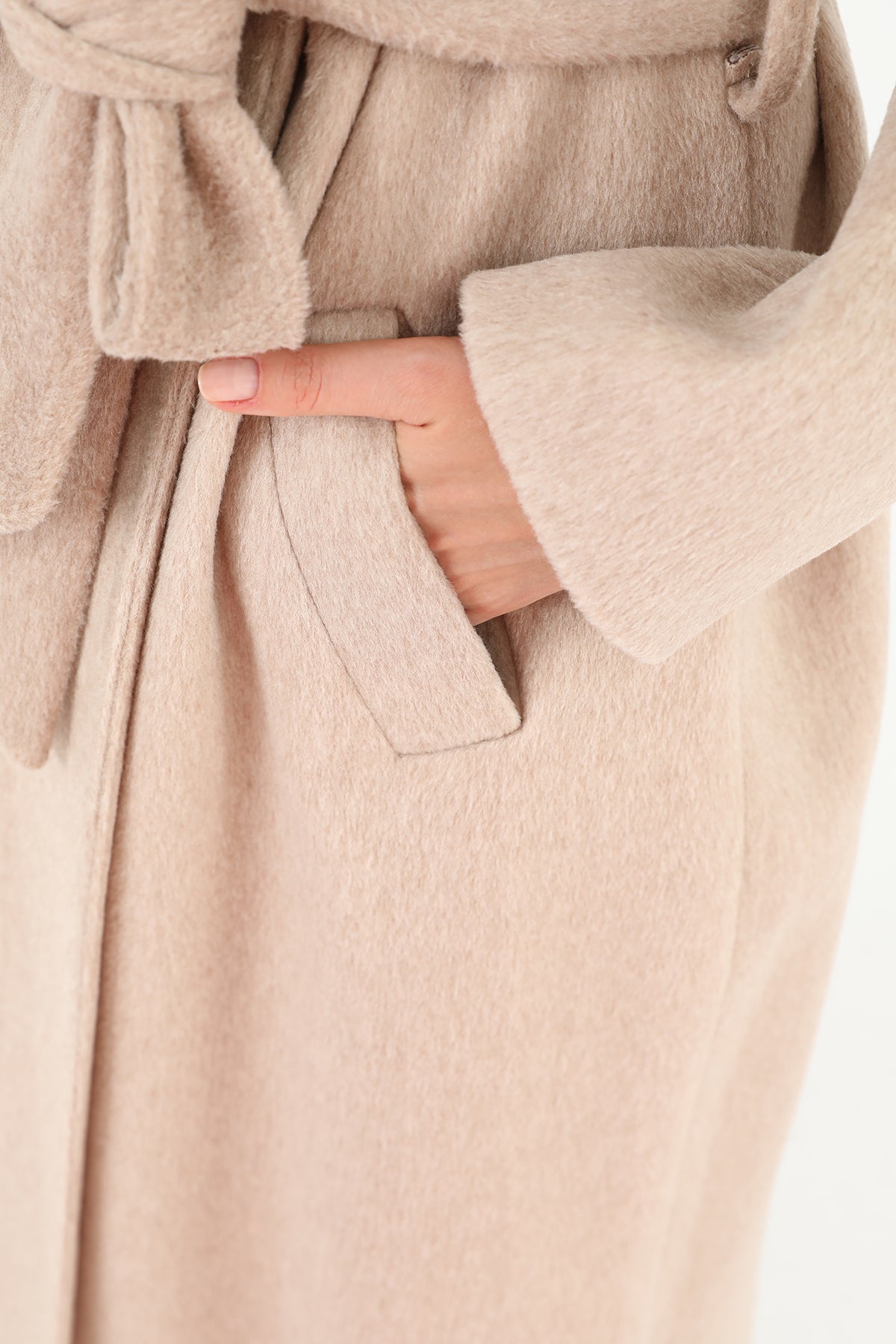 Kadın Kruvaze Yaka Kuşaklı Kaban - 15170KBN