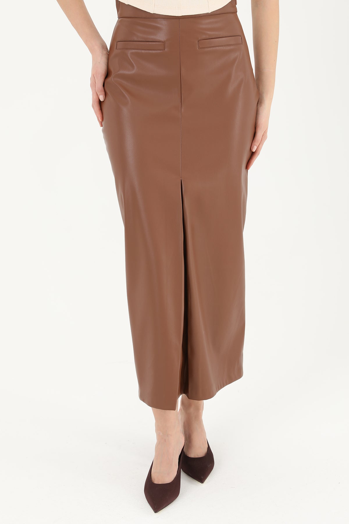 Kadın Önü Yırtmaçlı Deri Etek - 18215ETK