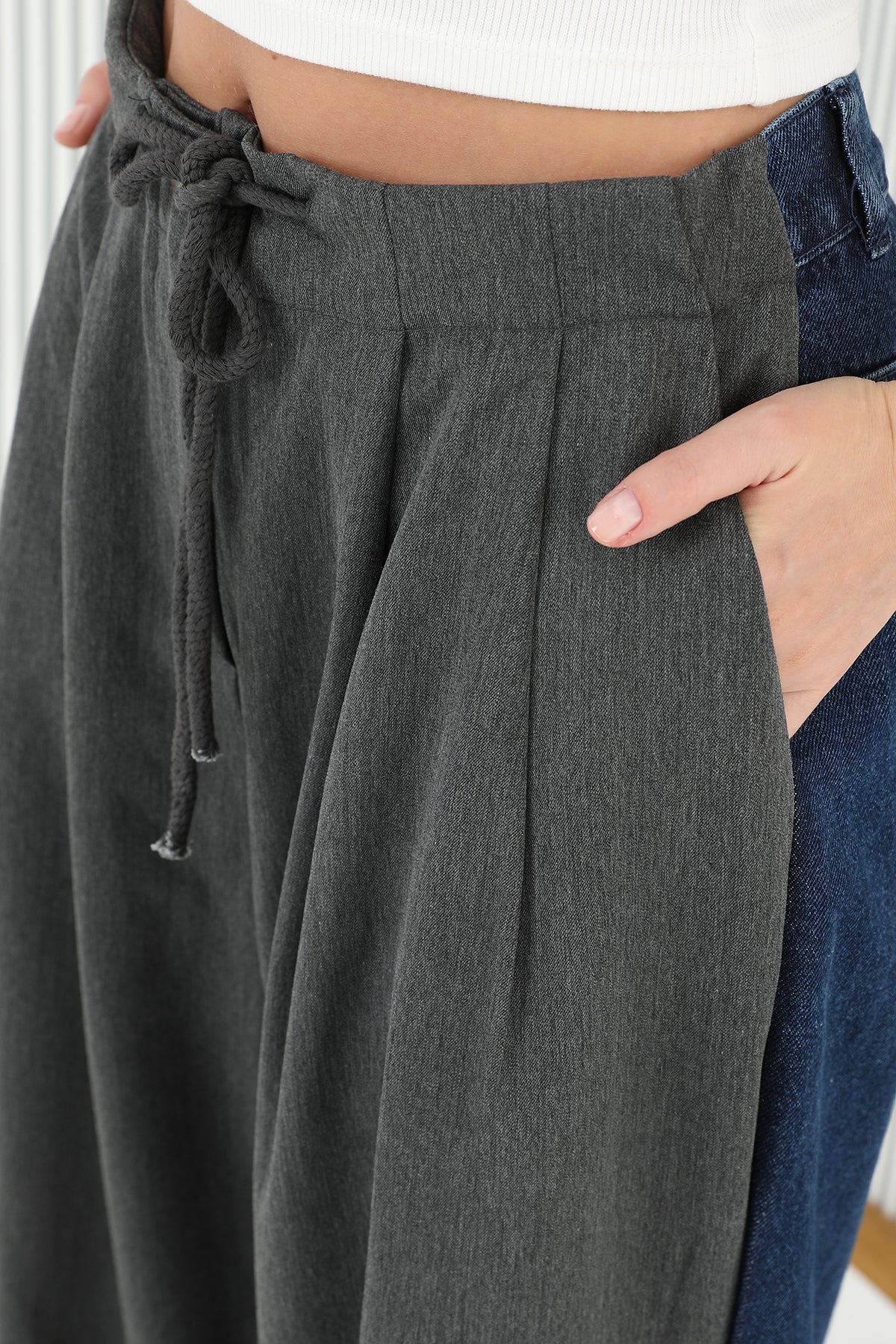 Kadın Arkası Kot Önü Triko Geçişli Geniş Paça Pantolon - 31991PNT