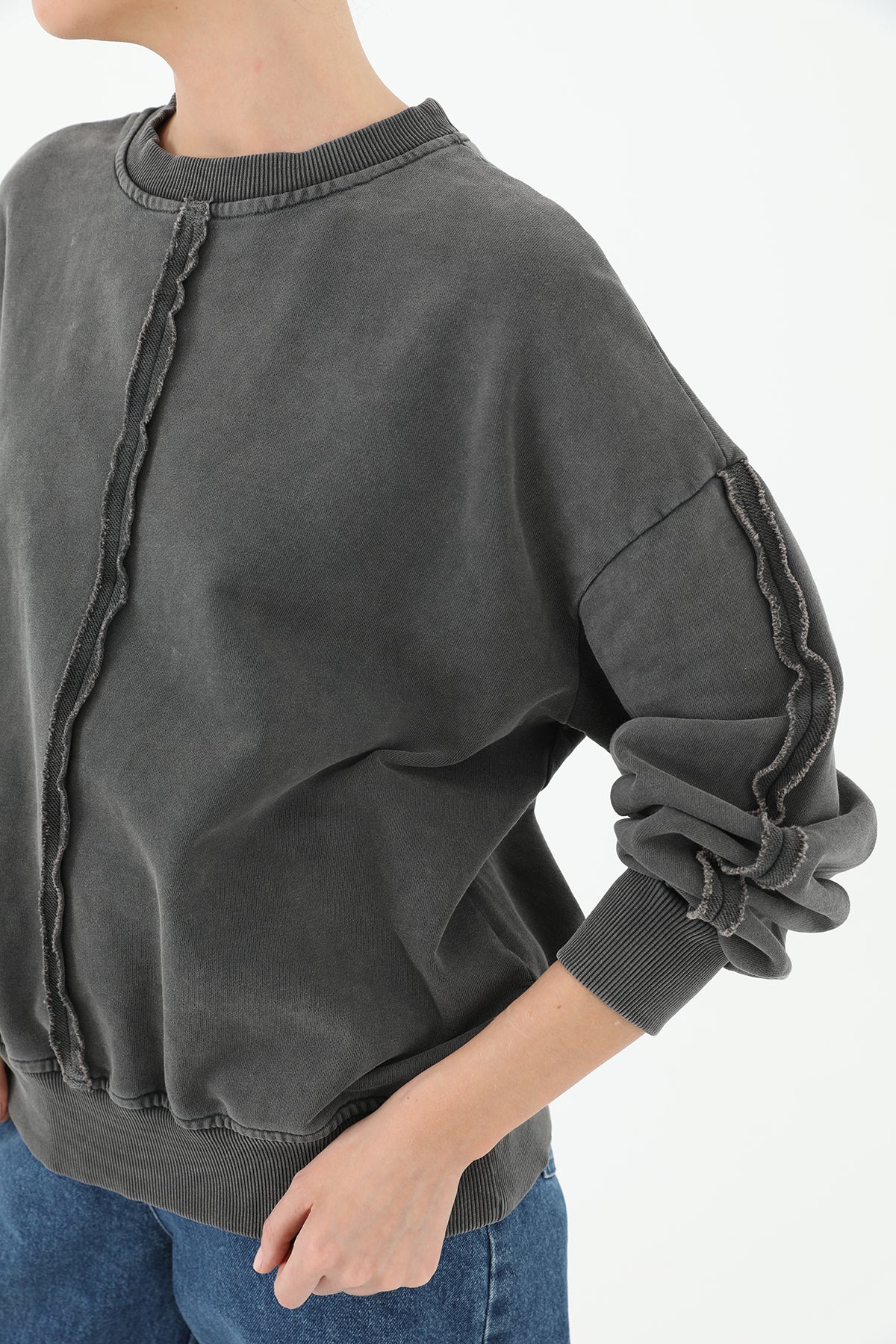 Kadın Dikiş Detaylı Eskitme Sweatshirt - 32063SWT