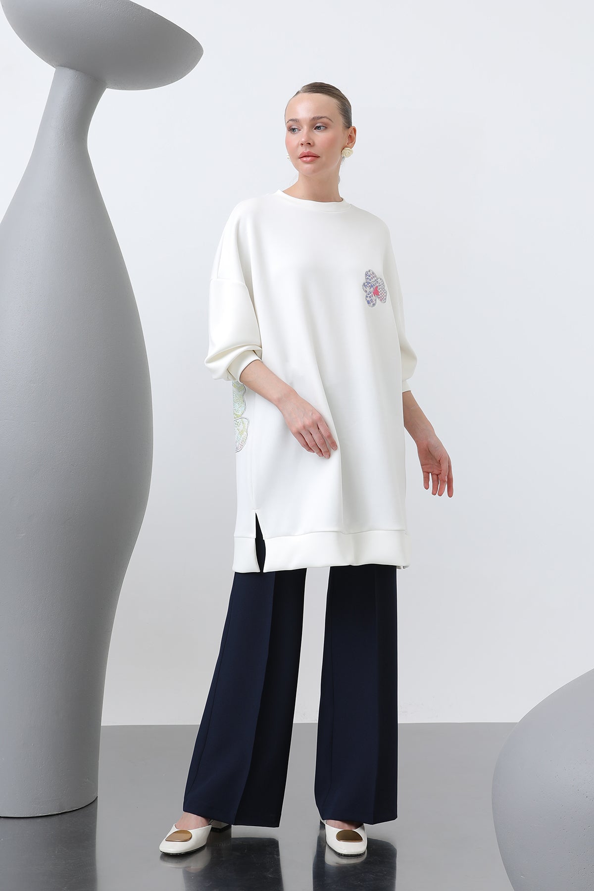 Kadın Önü Ve Arkası Nakış Detaylı Garnili Tunik - 10641TNK