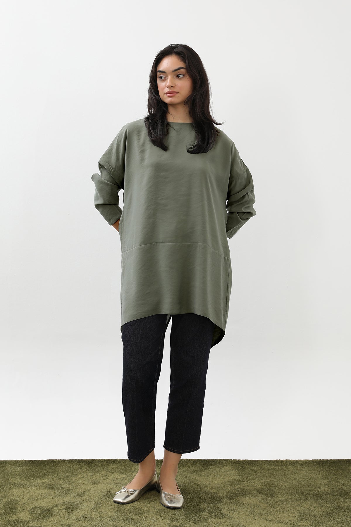 Kadın Arkası Çapraz Yırtmaçlı Tunik - 10675TUN