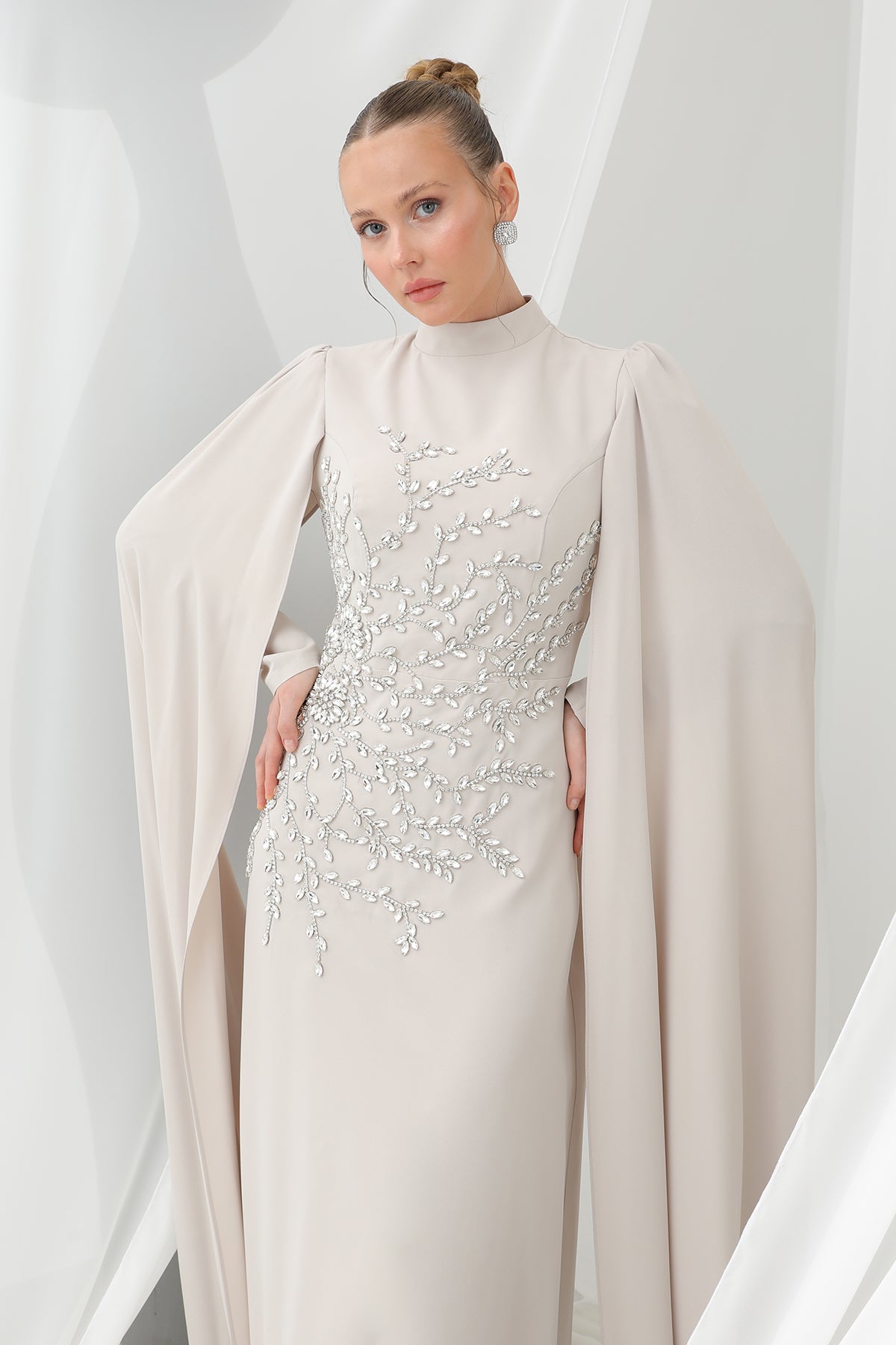 Kadın Yaprak Taş İşlemeli Pelerinli Abiye -12583ELB