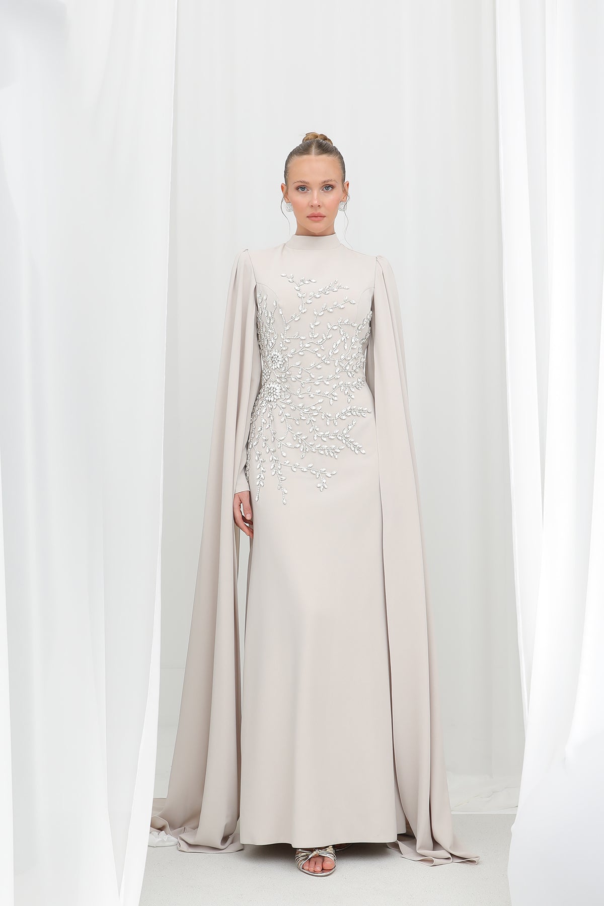 Kadın Yaprak Taş İşlemeli Pelerinli Abiye -12583ELB