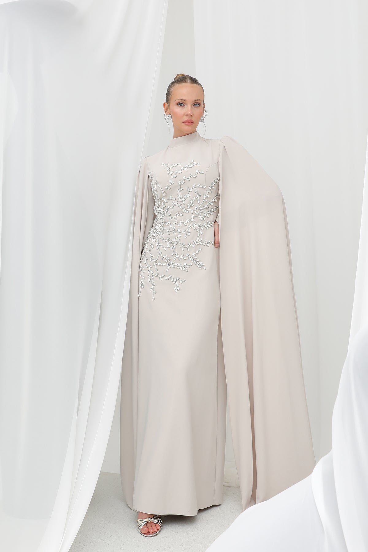 Kadın Yaprak Taş İşlemeli Pelerinli Abiye -12583ELB