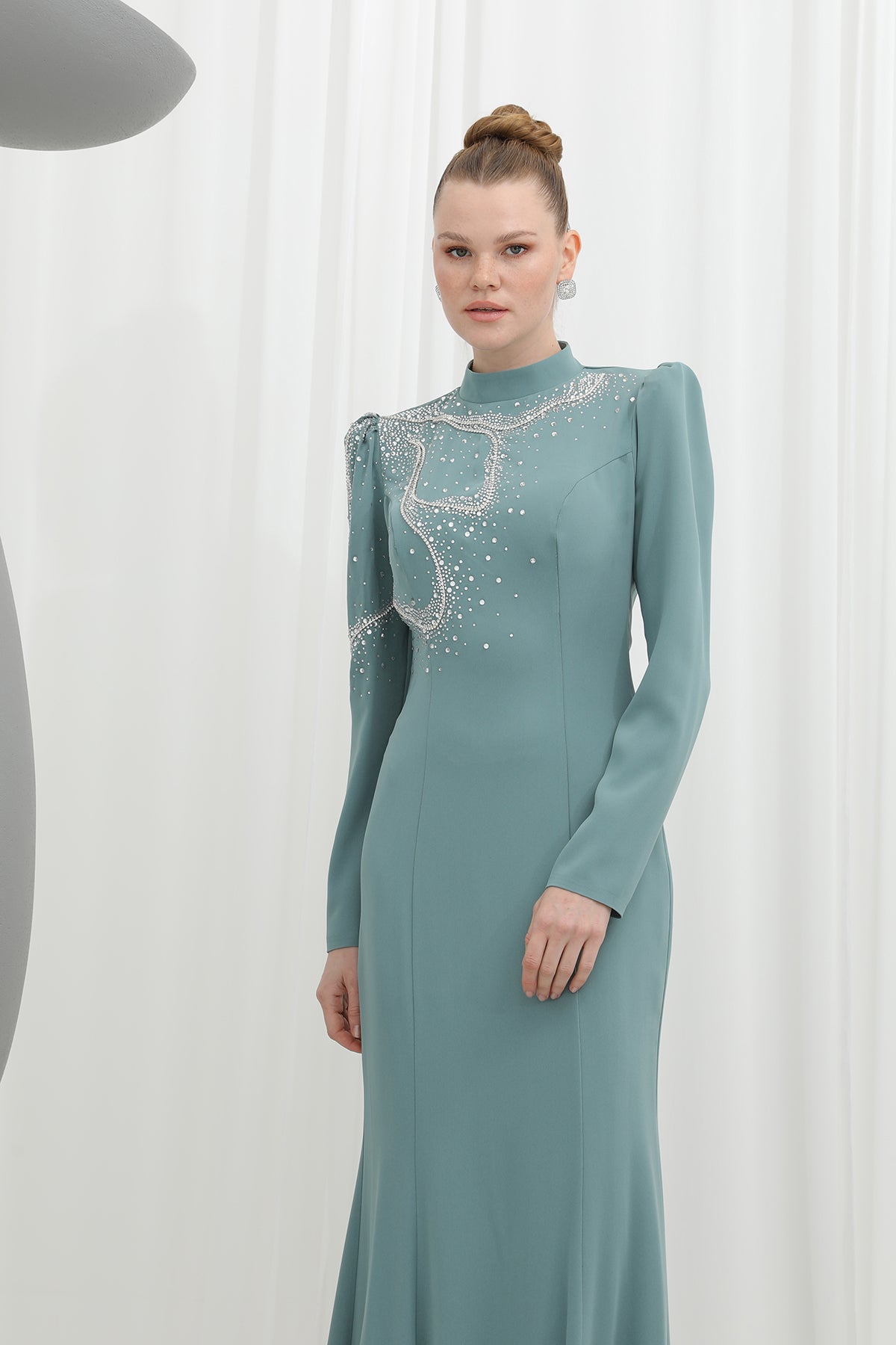 Kadın Galaksi Işıltısı Asimetrik Taş İşlemeli Abiye -12585ELB