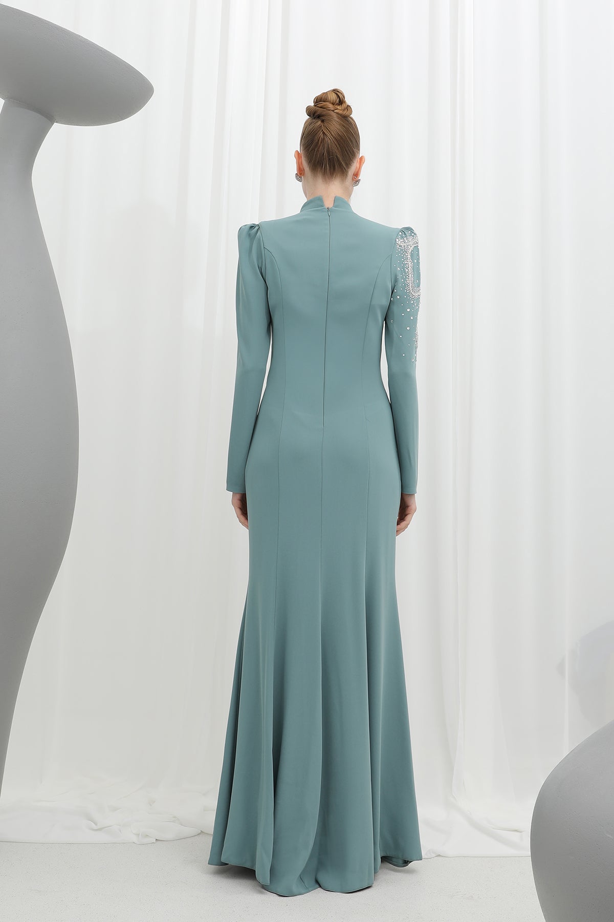 Kadın Galaksi Işıltısı Asimetrik Taş İşlemeli Abiye -12585ELB