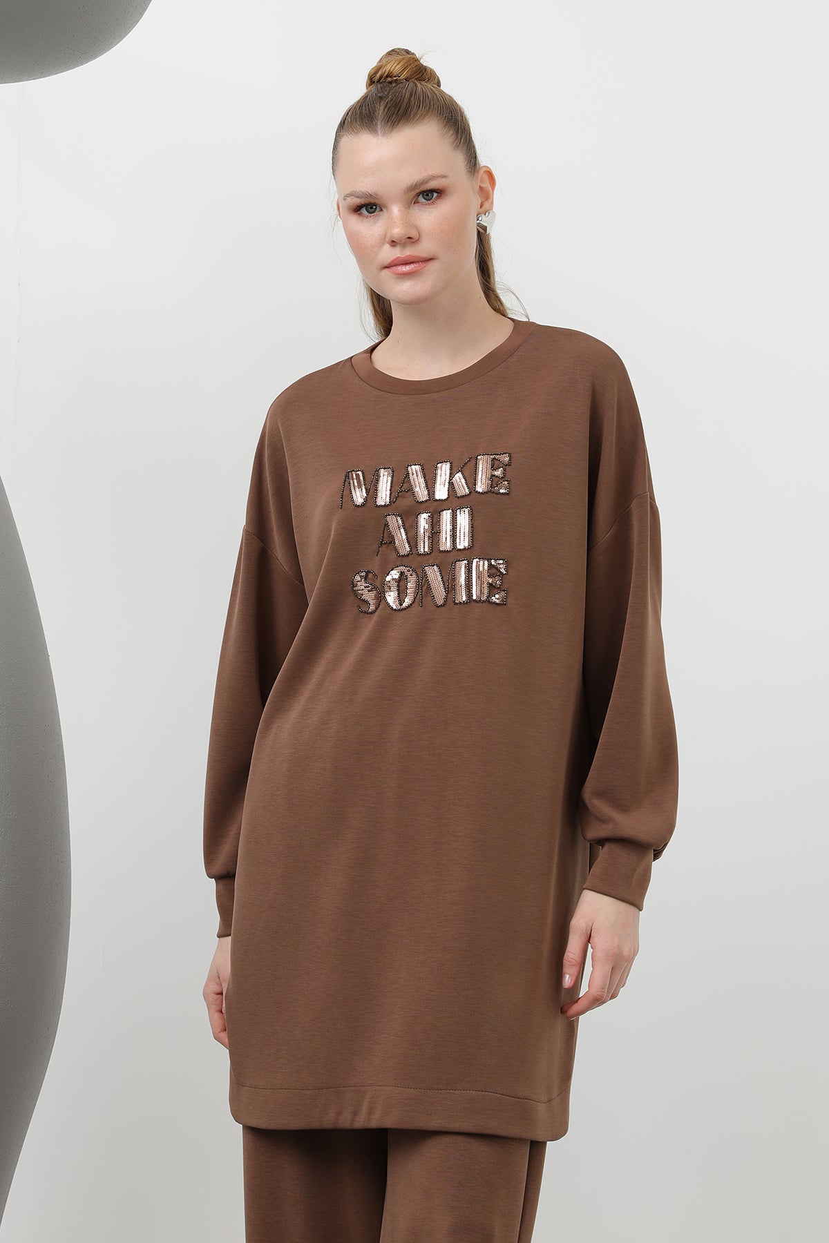 Kadın Önü Taş Ve Pul İşleme Yazılı Ve Pantolonlu Takım - 14300TKS