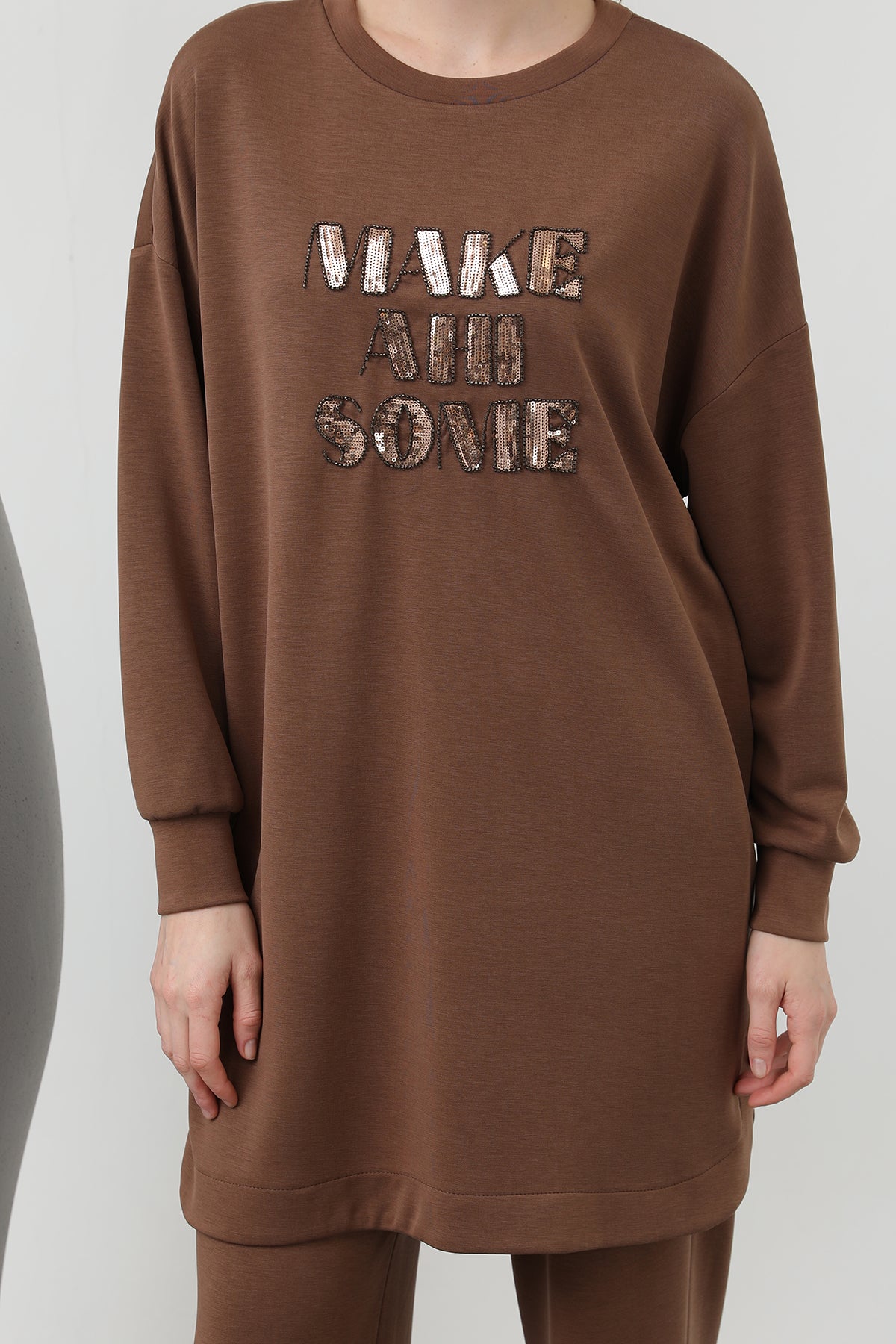 Kadın Önü Taş Ve Pul İşleme Yazılı Ve Pantolonlu Takım - 14300TKS