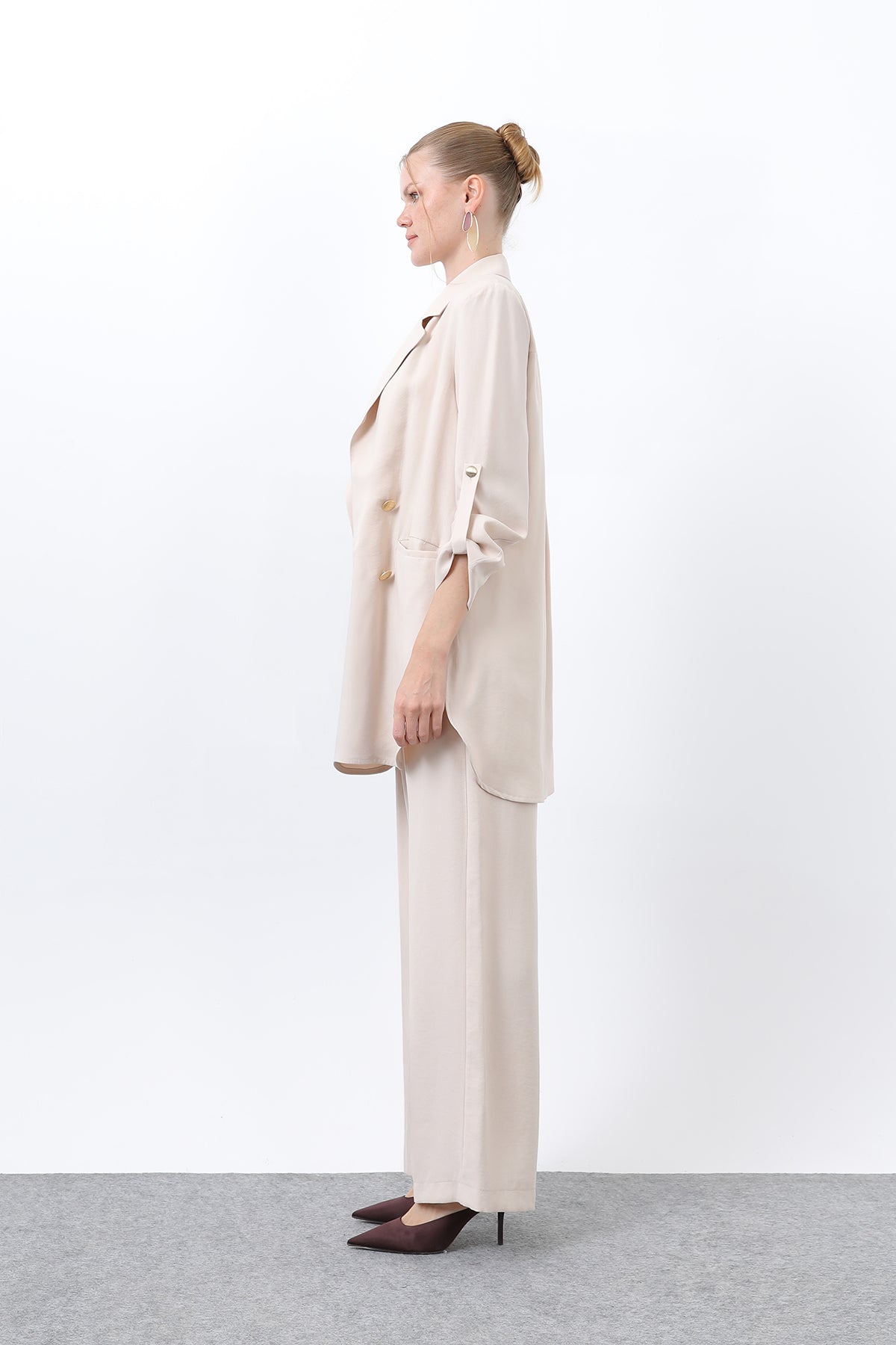 Kadın Düğme Detaylı Pantolonlu Blazer Ceket Takım - 14321TKM