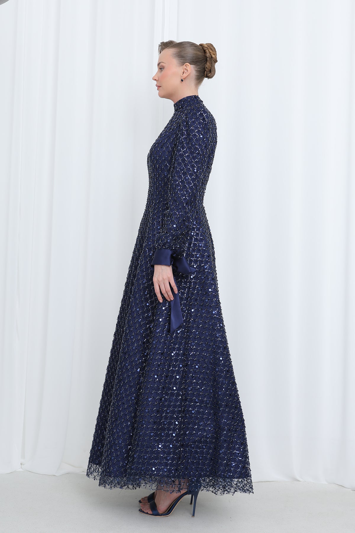 Kadın Pul Payet File İşlemeli Saten Manşet Detaylı Abiye Elbise-17014ELB