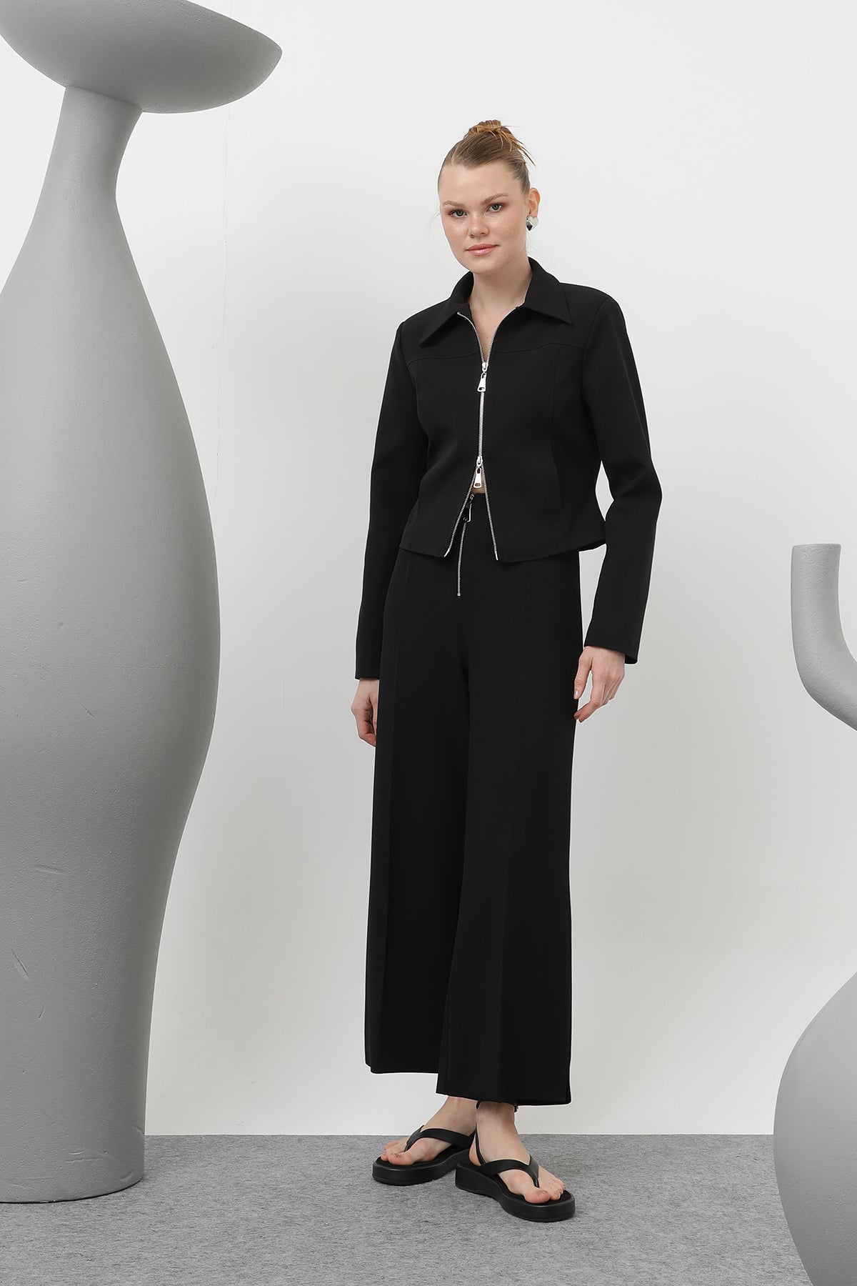 Kadın Fermuar Detaylı Pensli Pantolon- 18228PNT