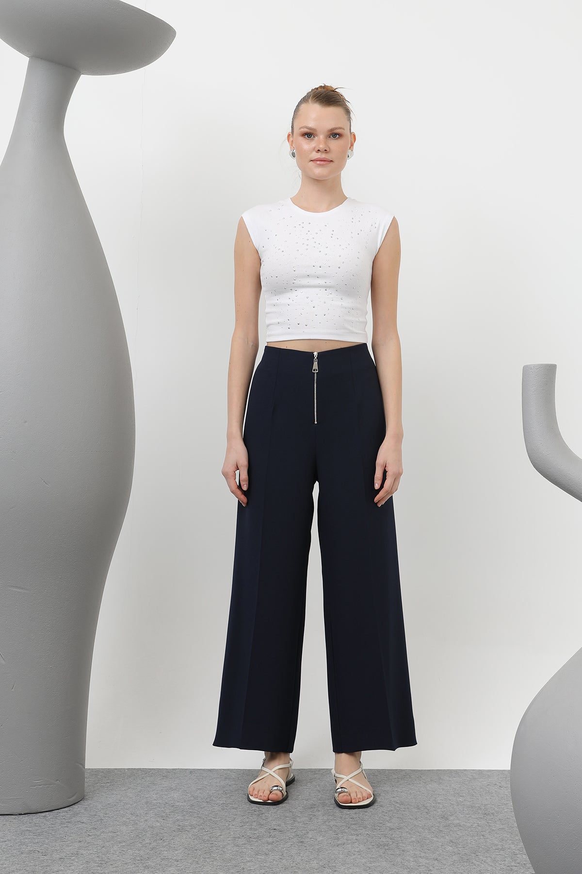 Kadın Fermuar Detaylı Pensli Pantolon- 18228PNT