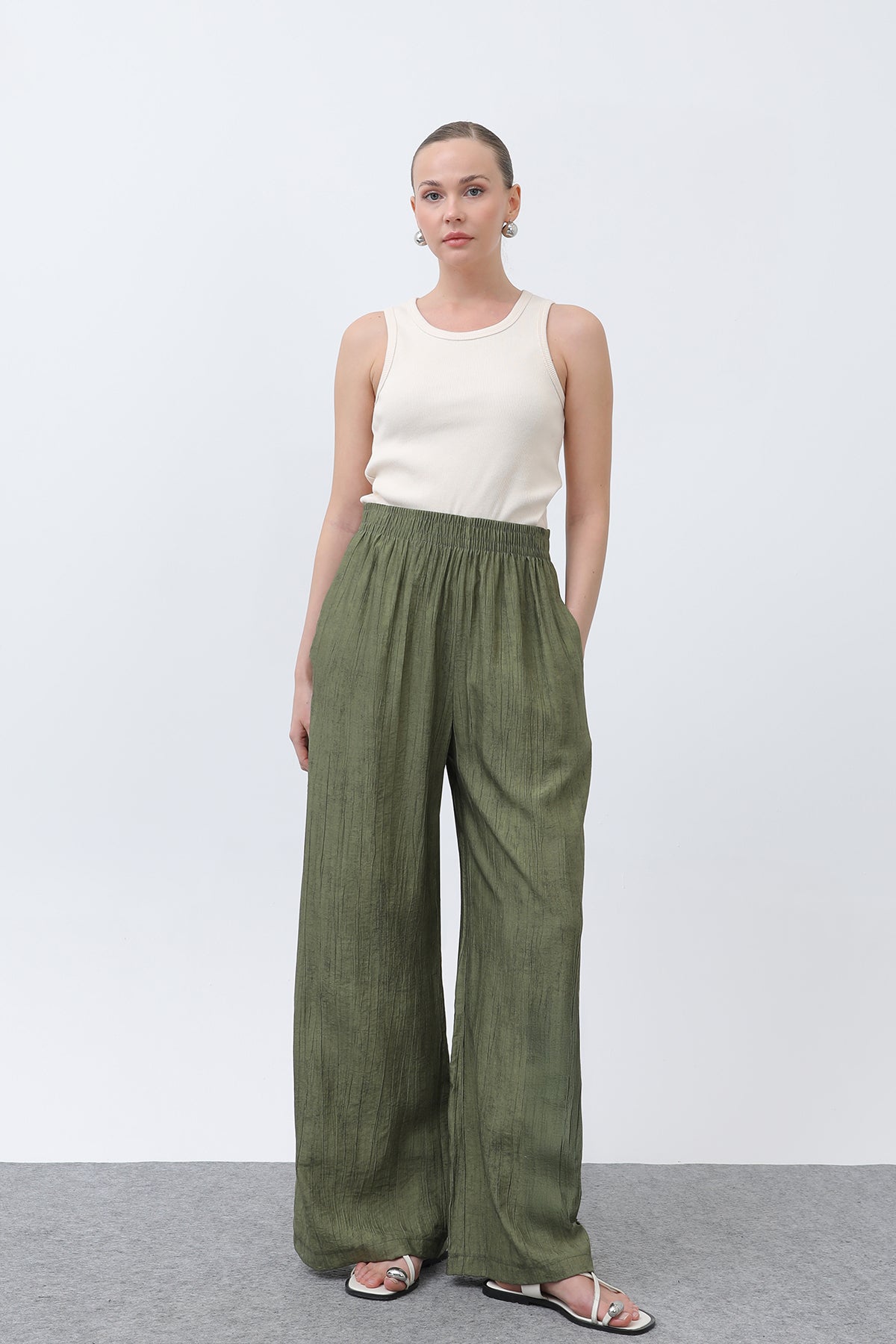 Kadın Beli Lastikli Bol Pantolon - 18238PNT