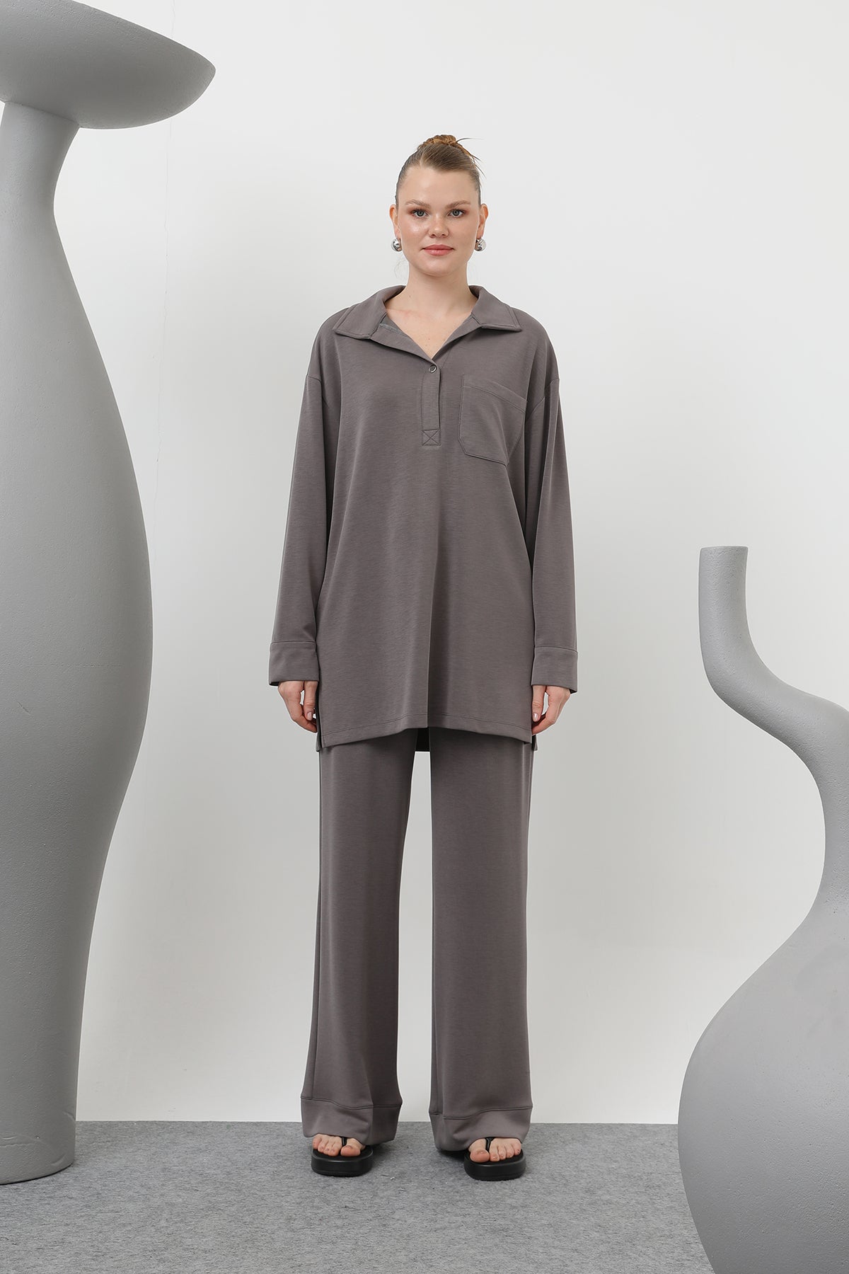 Kadın Yakası Çıtçıtlı Cep Detaylı Pantolonlu Takım - 20605TKS