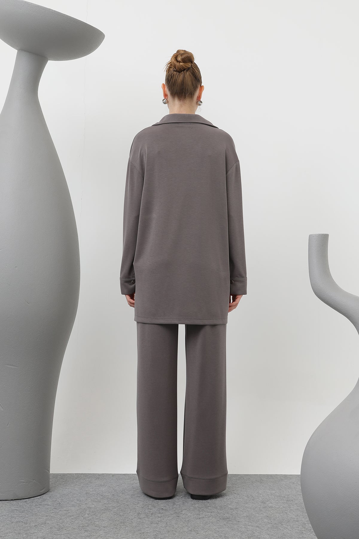 Kadın Yakası Çıtçıtlı Cep Detaylı Pantolonlu Takım - 20605TKS