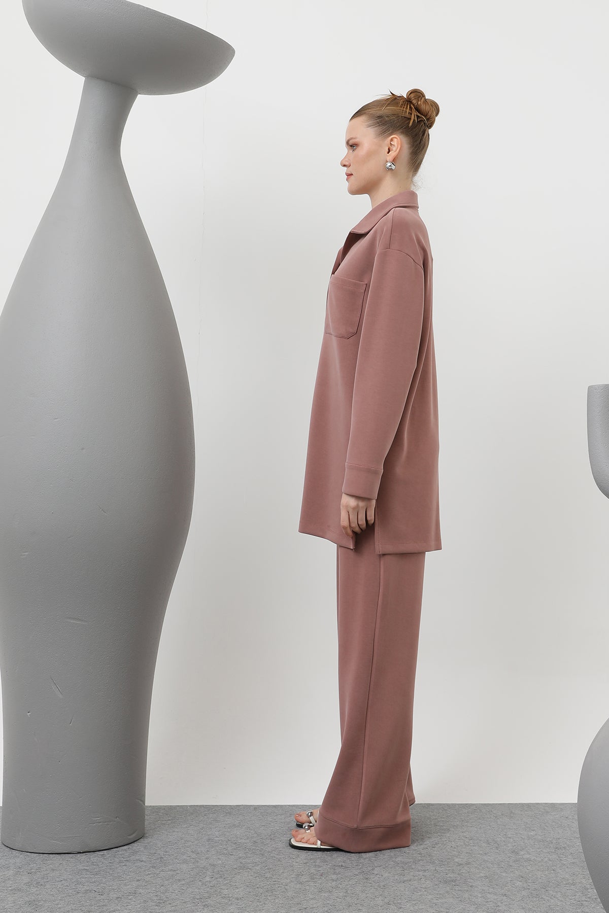 Kadın Yakası Çıtçıtlı Cep Detaylı Pantolonlu Takım - 20605TKS