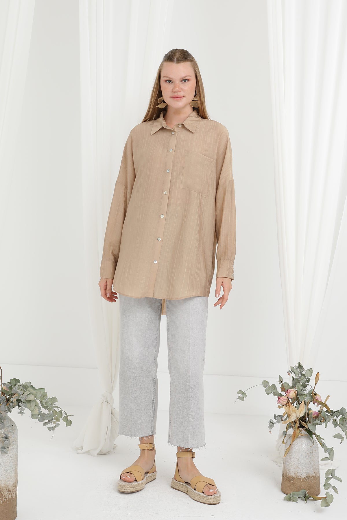 Kadın Sedef Düğmeli Arkası Roba Detaylı Gömlek - 20645GML