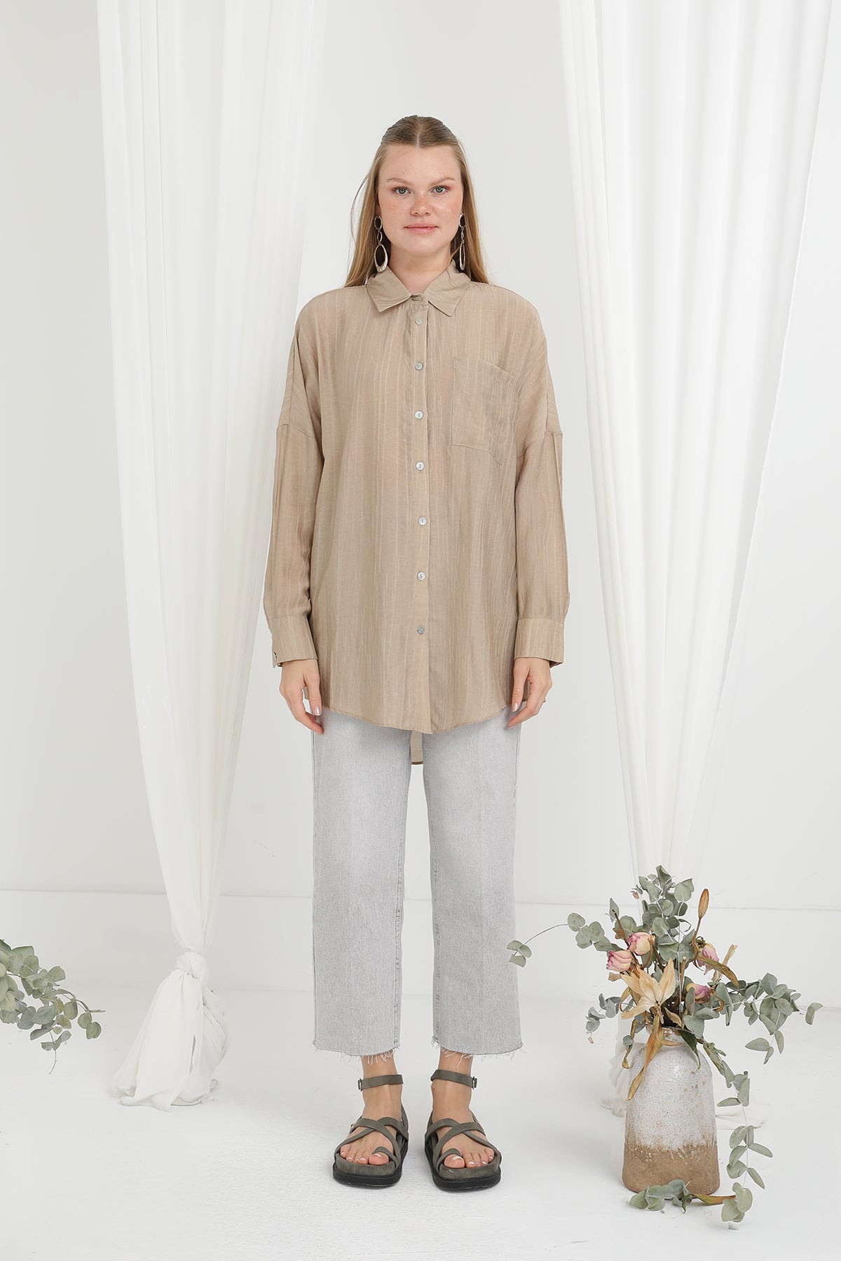 Kadın Sedef Düğmeli Arkası Roba Detaylı Gömlek - 20645GML