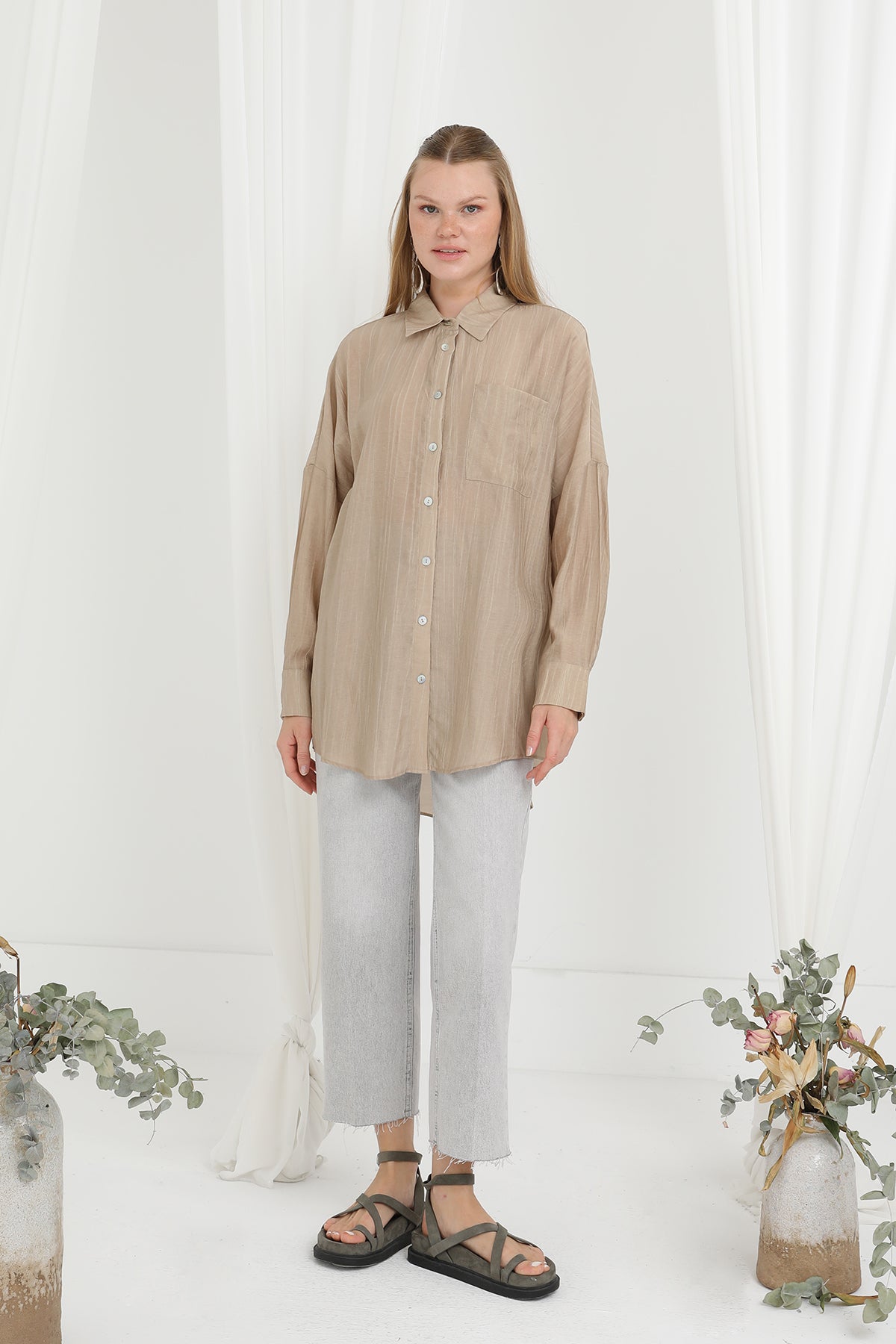 Kadın Sedef Düğmeli Arkası Roba Detaylı Gömlek - 20645GML