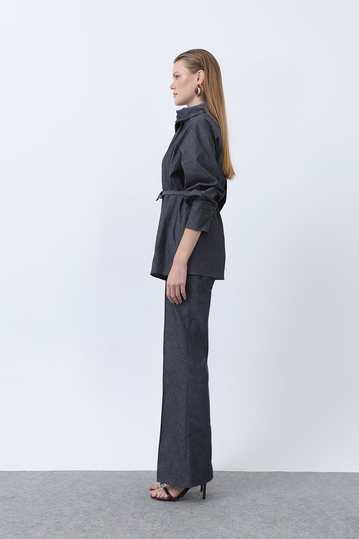 Kadın Kruvaze Yaka Kemer Detaylı Pantolonlu Denim Takım - 20652TKS