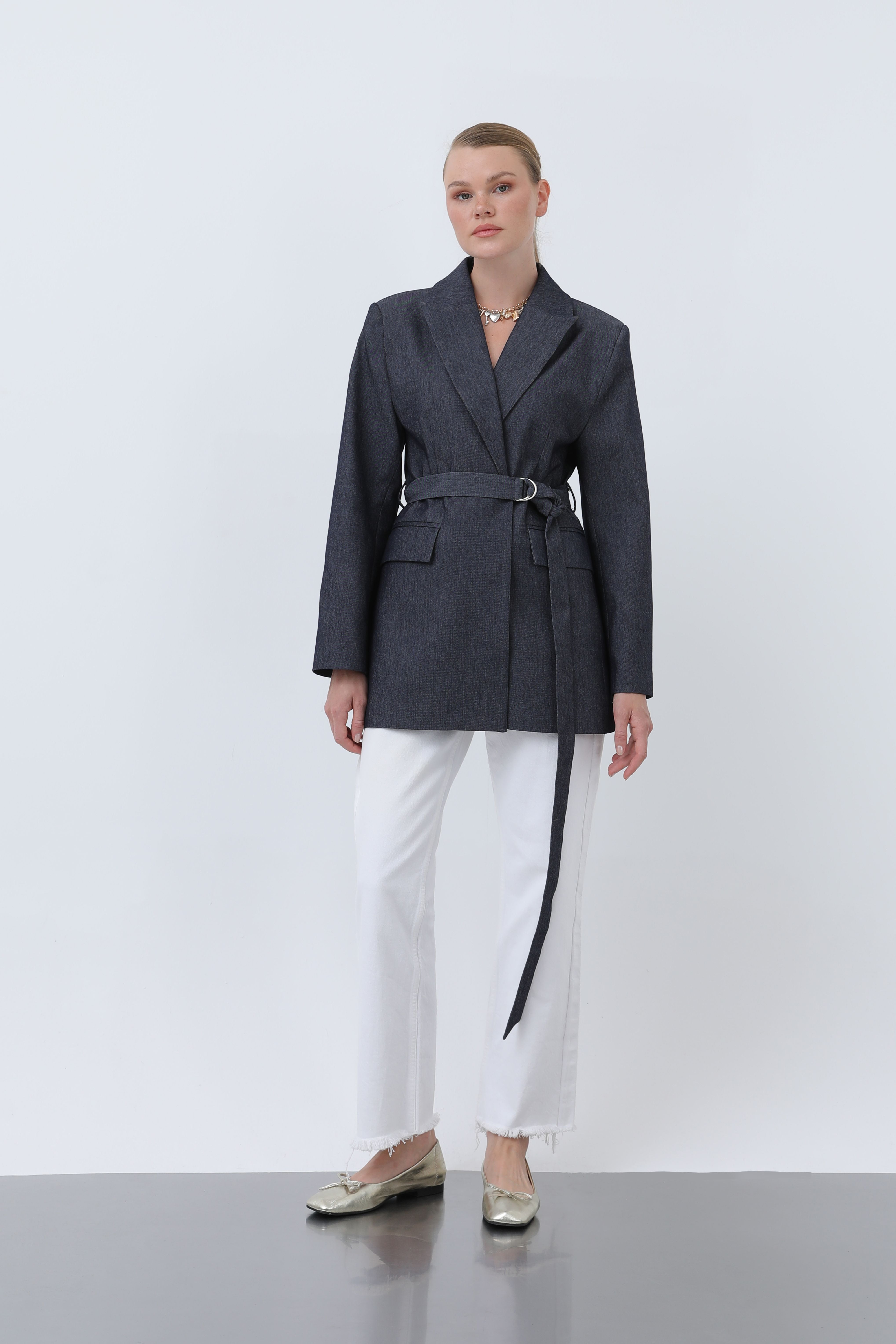 Kadın Kuşak Detaylı Vatkalı Denim Blazer Ceket - 20653CKT
