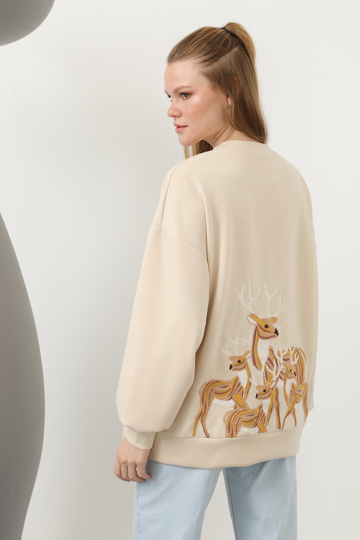Kadın Arkası Geyikli Sweat - 32118SWT