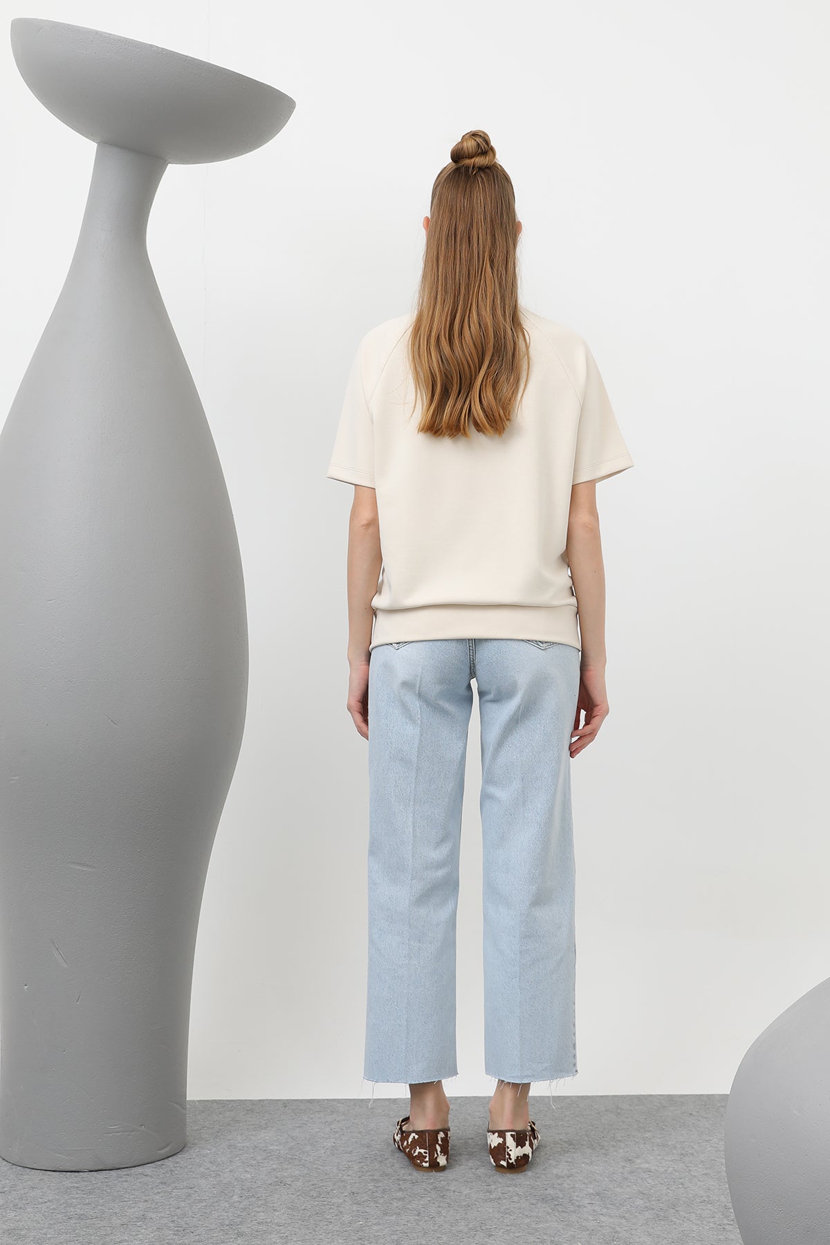 Kadın Ön Geyik Nakışlı Tshirt - 32119TSH