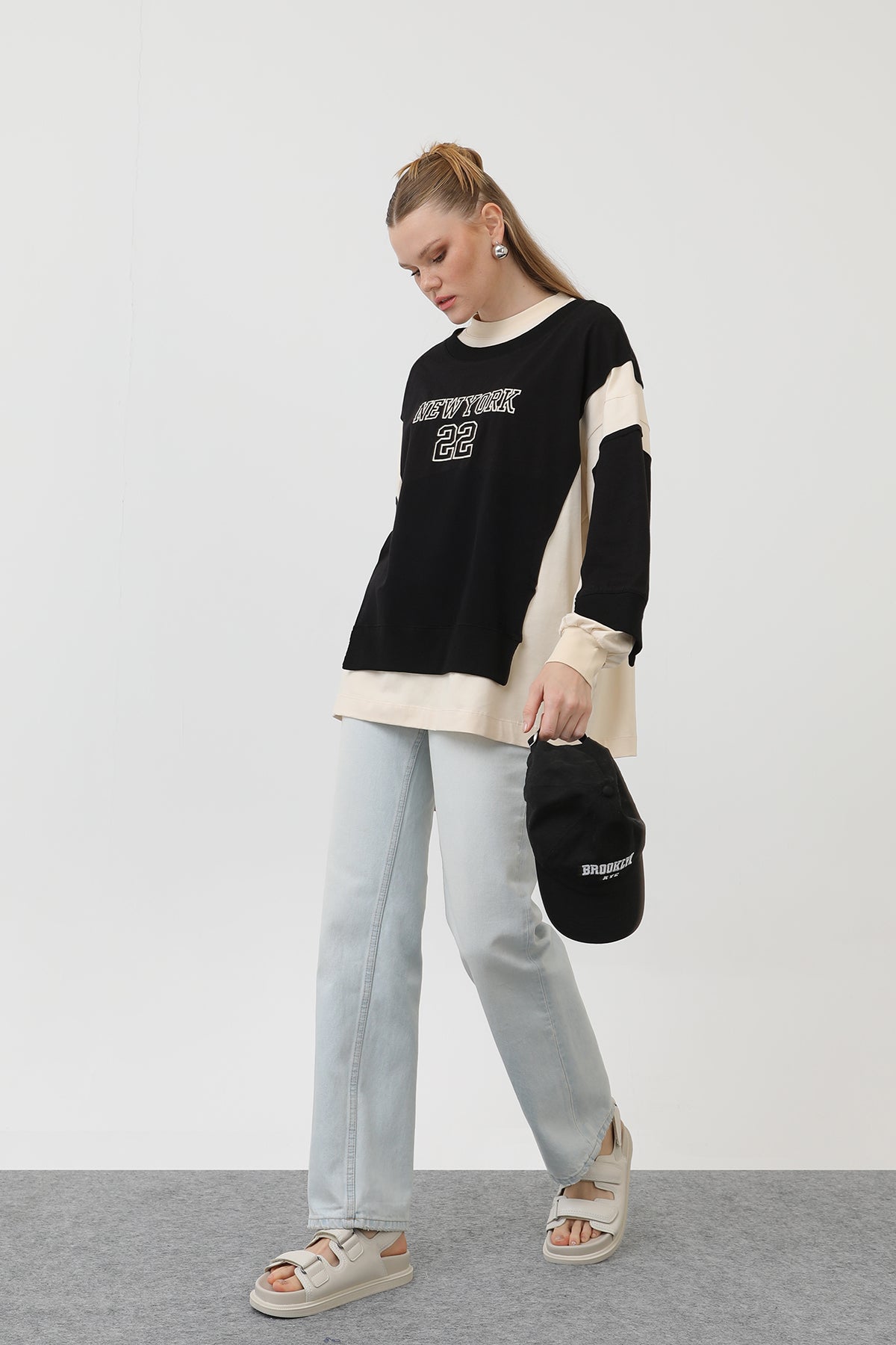 Kadın Önü Nakışlı Sweat - 32121SWT