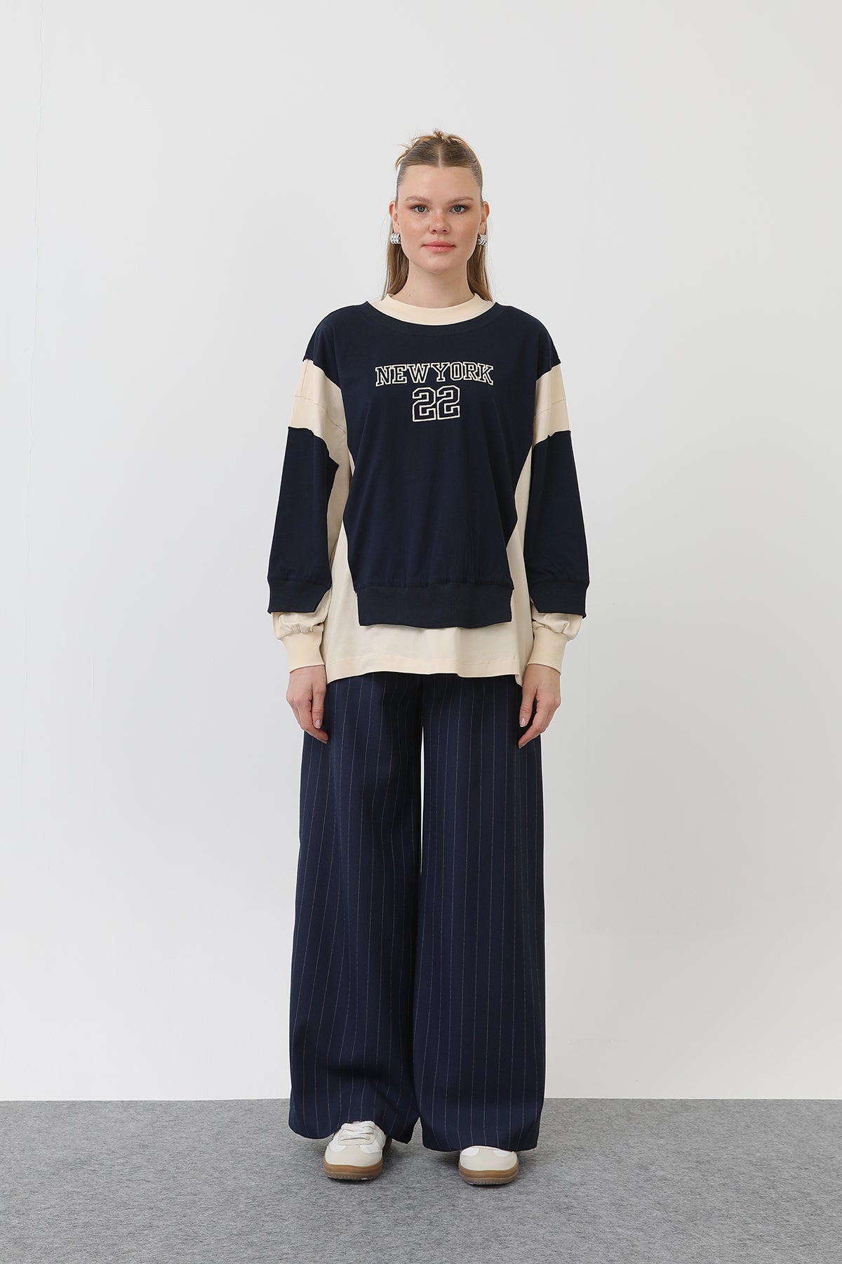 Kadın Önü Nakışlı Sweat - 32121SWT