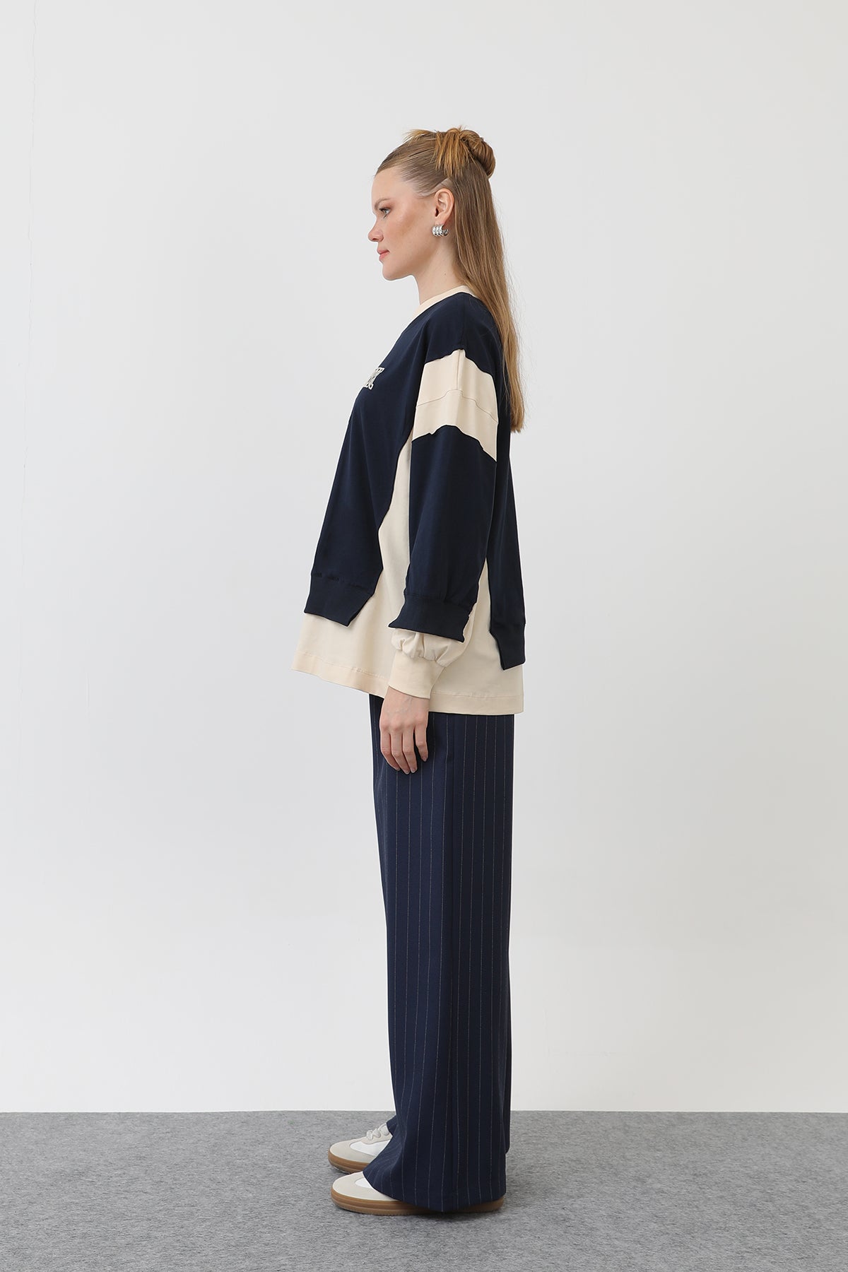 Kadın Önü Nakışlı Sweat - 32121SWT