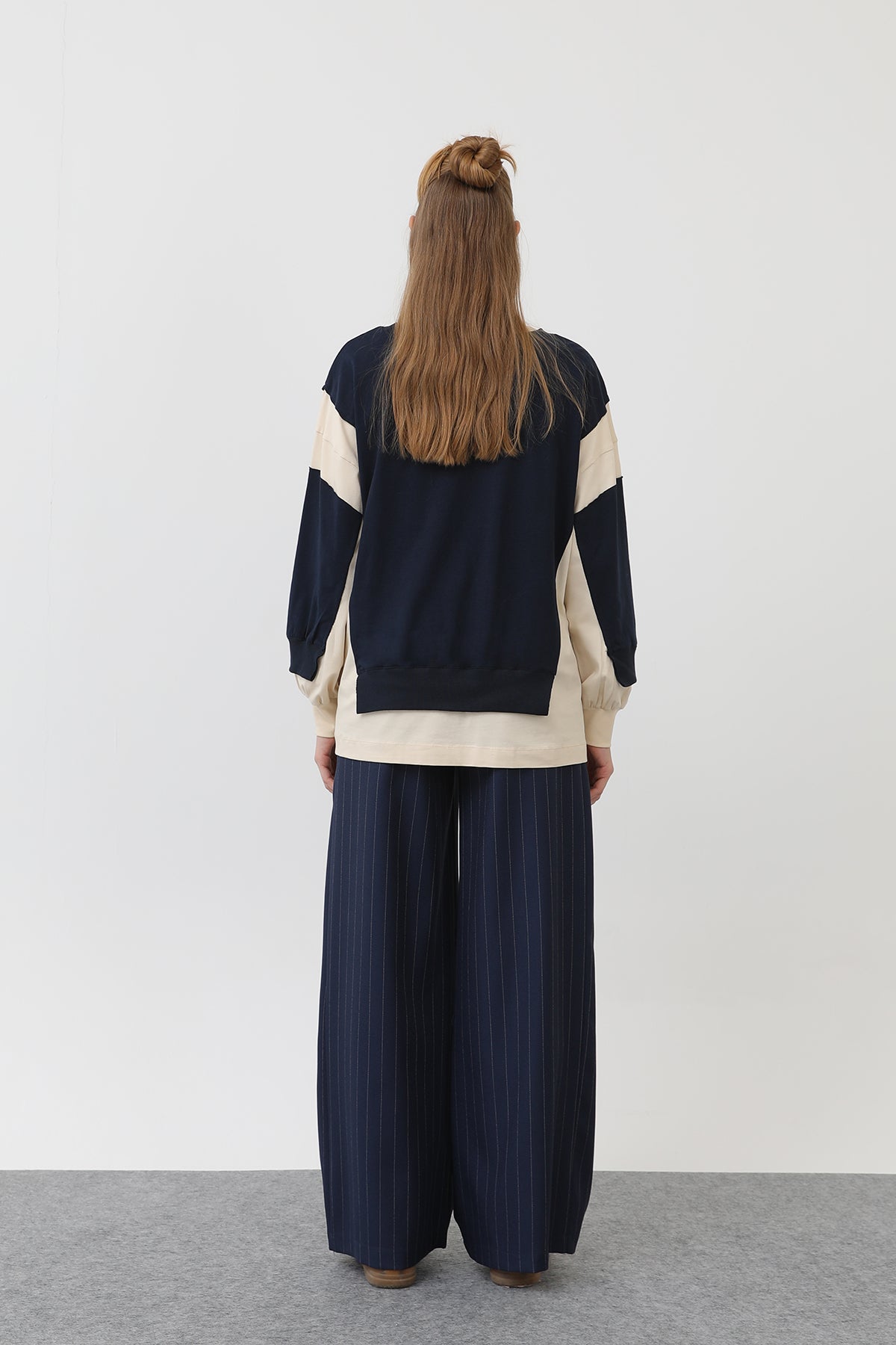 Kadın Önü Nakışlı Sweat - 32121SWT