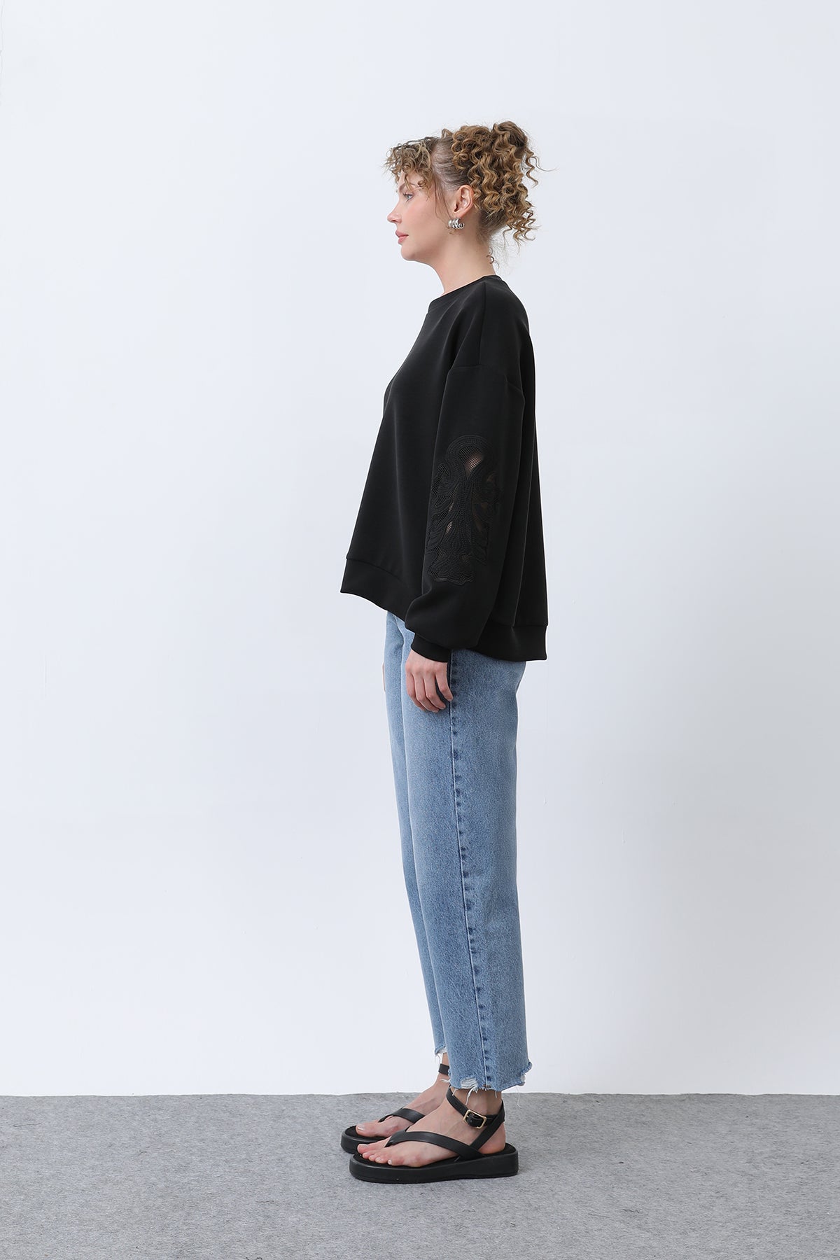 Kadın Kollar File Nakışlı Sweatshirt