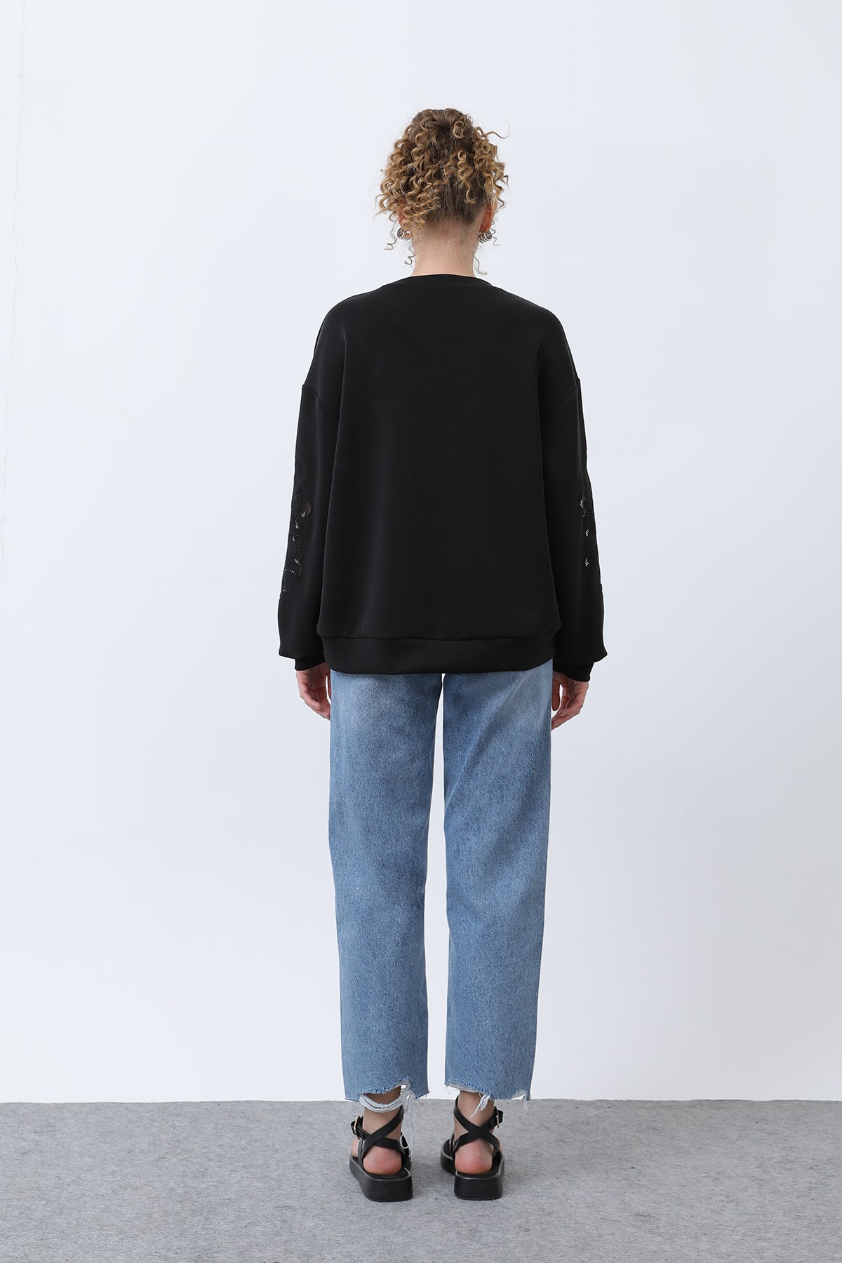 Kadın Kollar File Nakışlı Sweatshirt