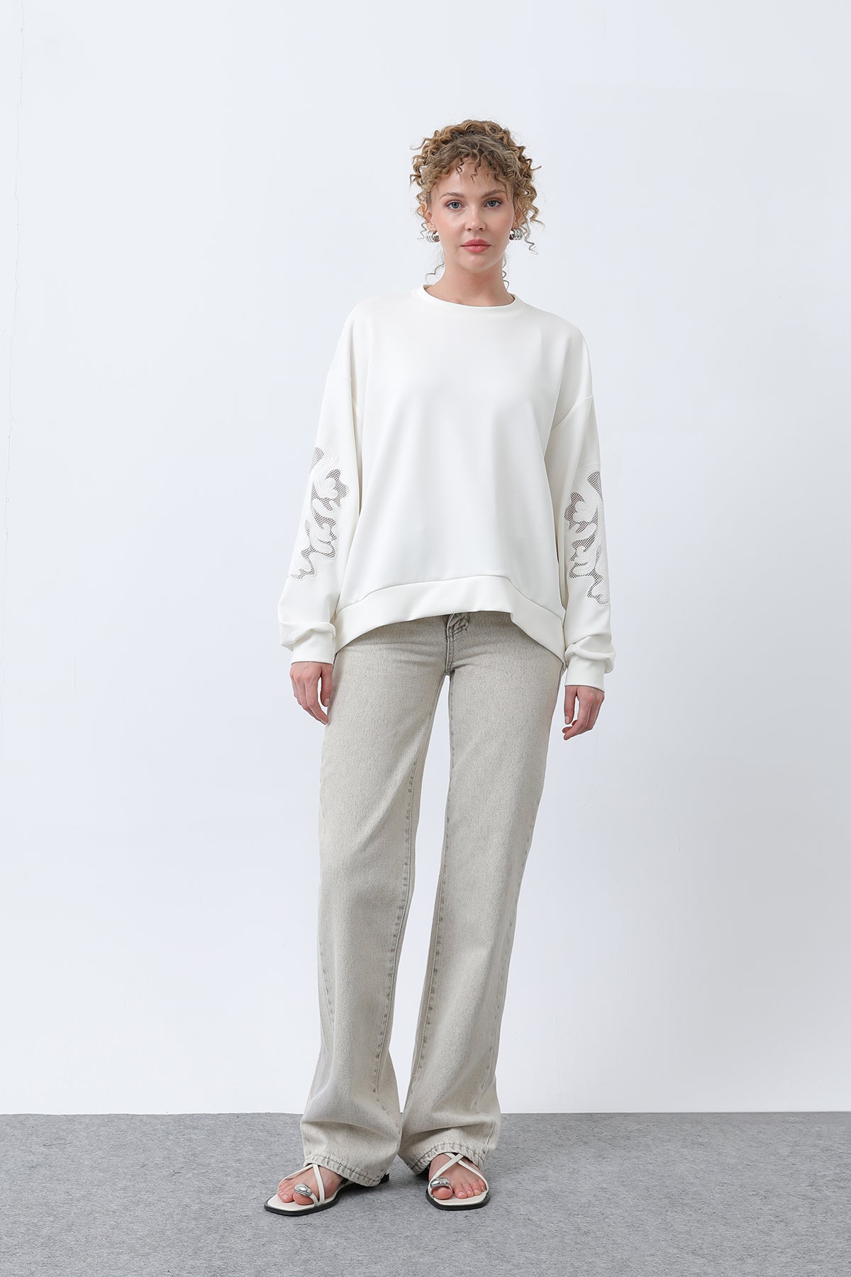 Kadın Kollar File Nakışlı Sweatshirt