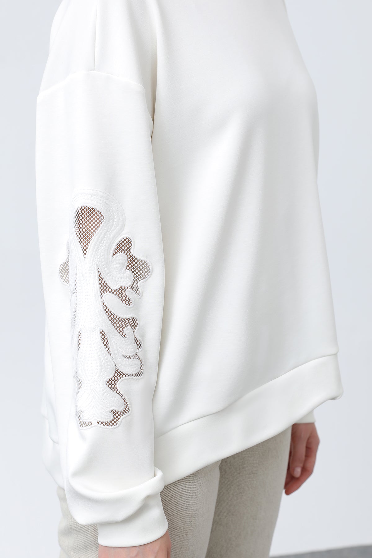 Kadın Kollar File Nakışlı Sweatshirt