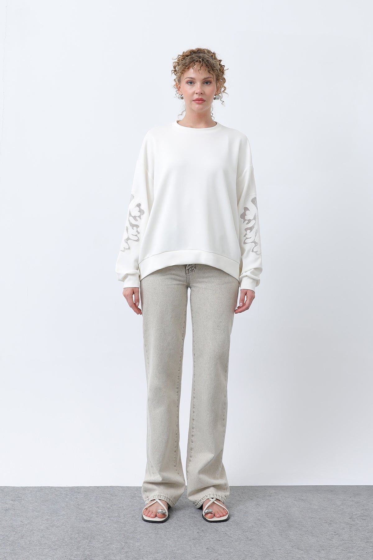 Kadın Kollar File Nakışlı Sweatshirt