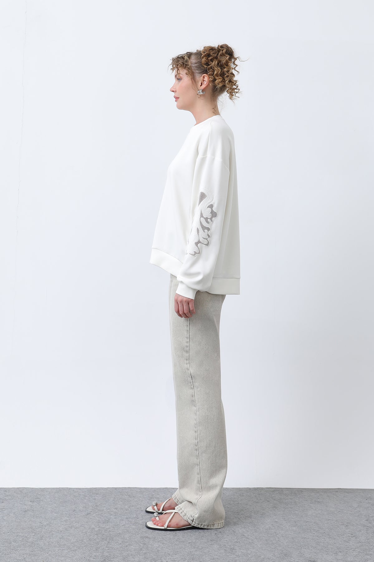 Kadın Kollar File Nakışlı Sweatshirt