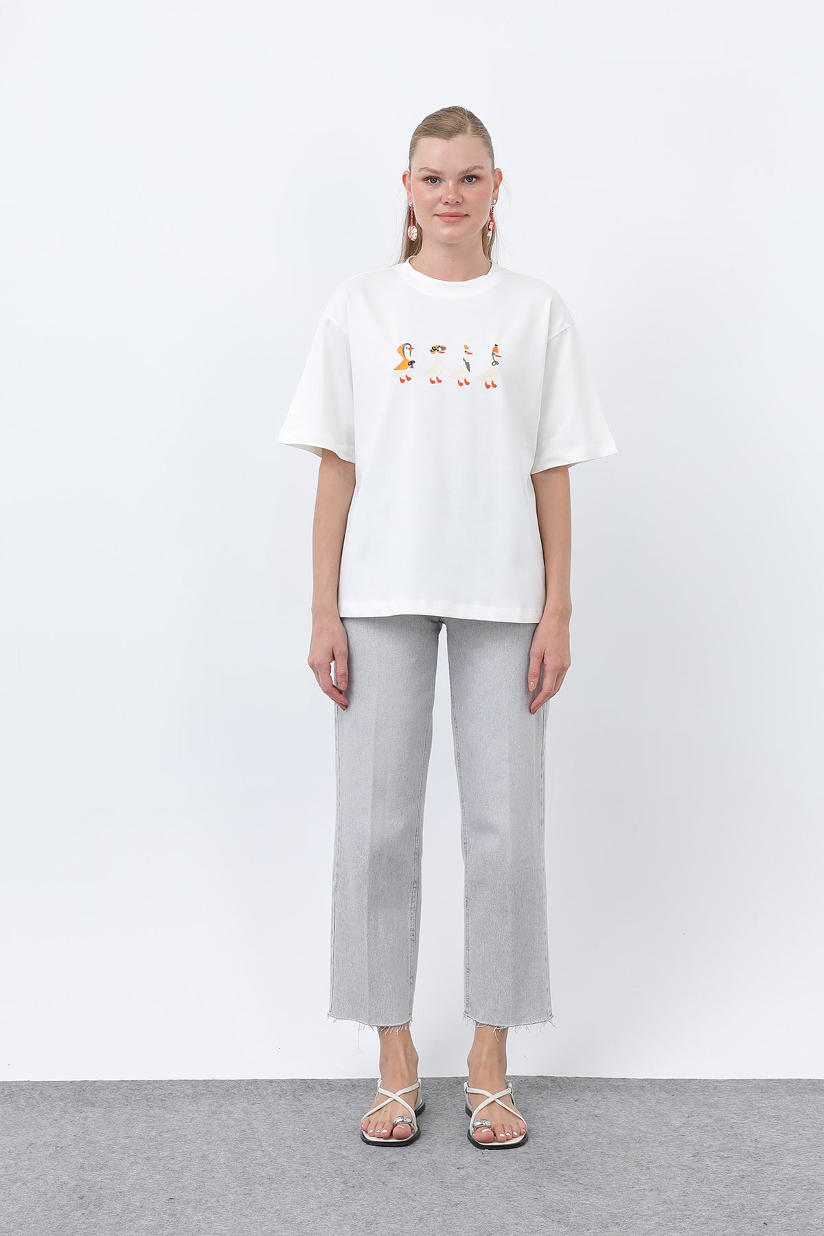 Kadın Ördek Desenli Tişört