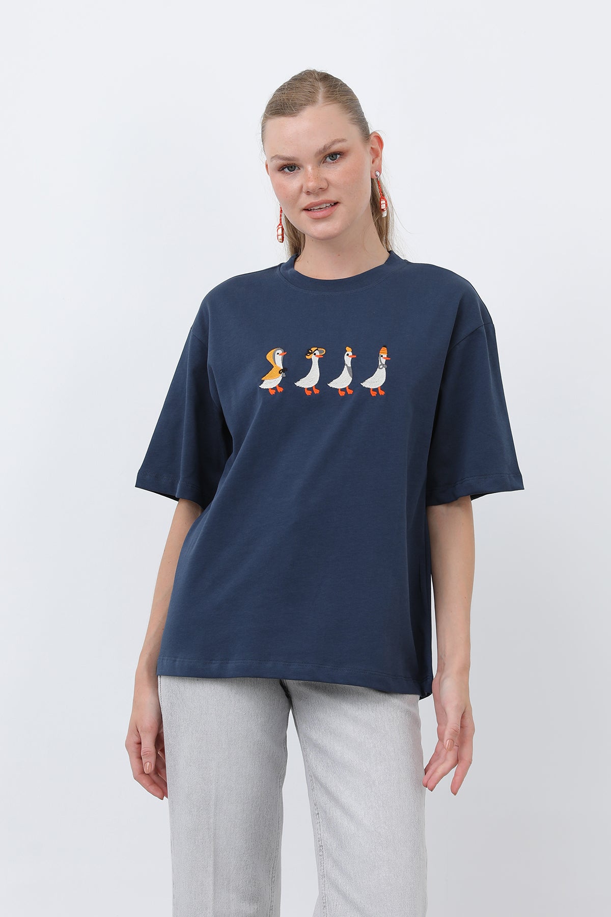 Kadın Ördek Desenli Tişört