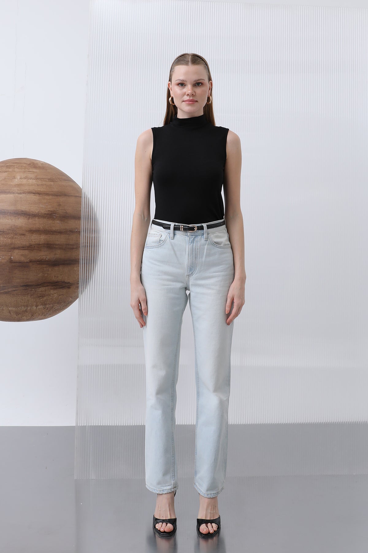 Kadın Sıfır Kollu Boğazlı İçlik - 40005BLZ