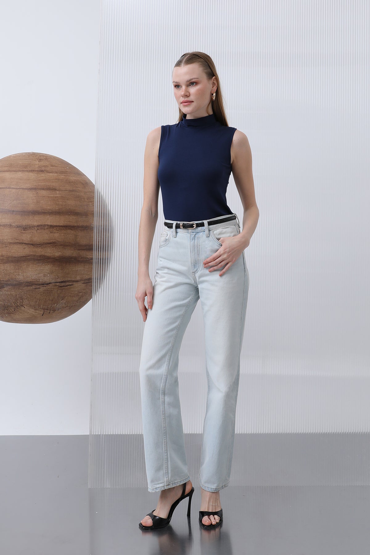 Kadın Sıfır Kollu Boğazlı İçlik - 40005BLZ