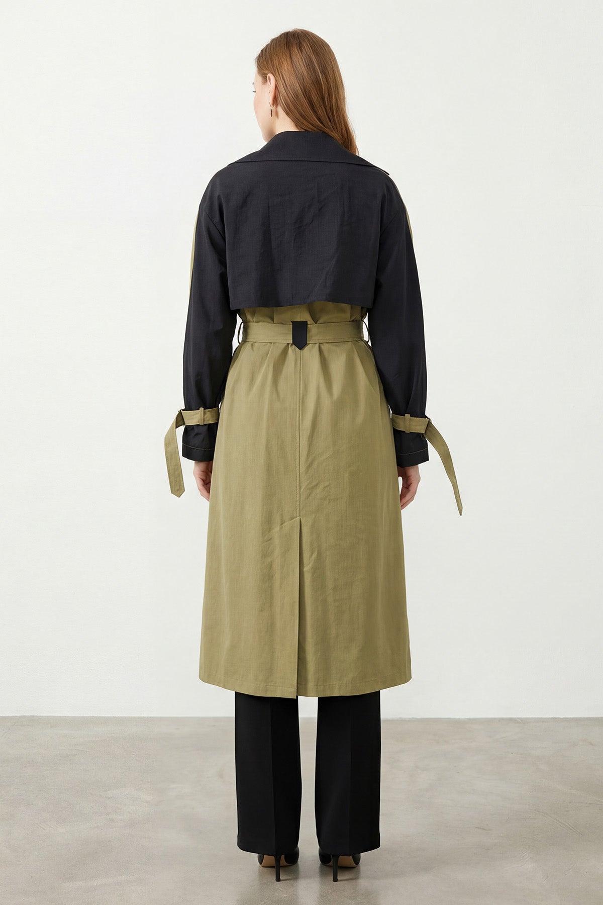 Kadın Renk Bloklu Tasarım Trençkot –15261TRC