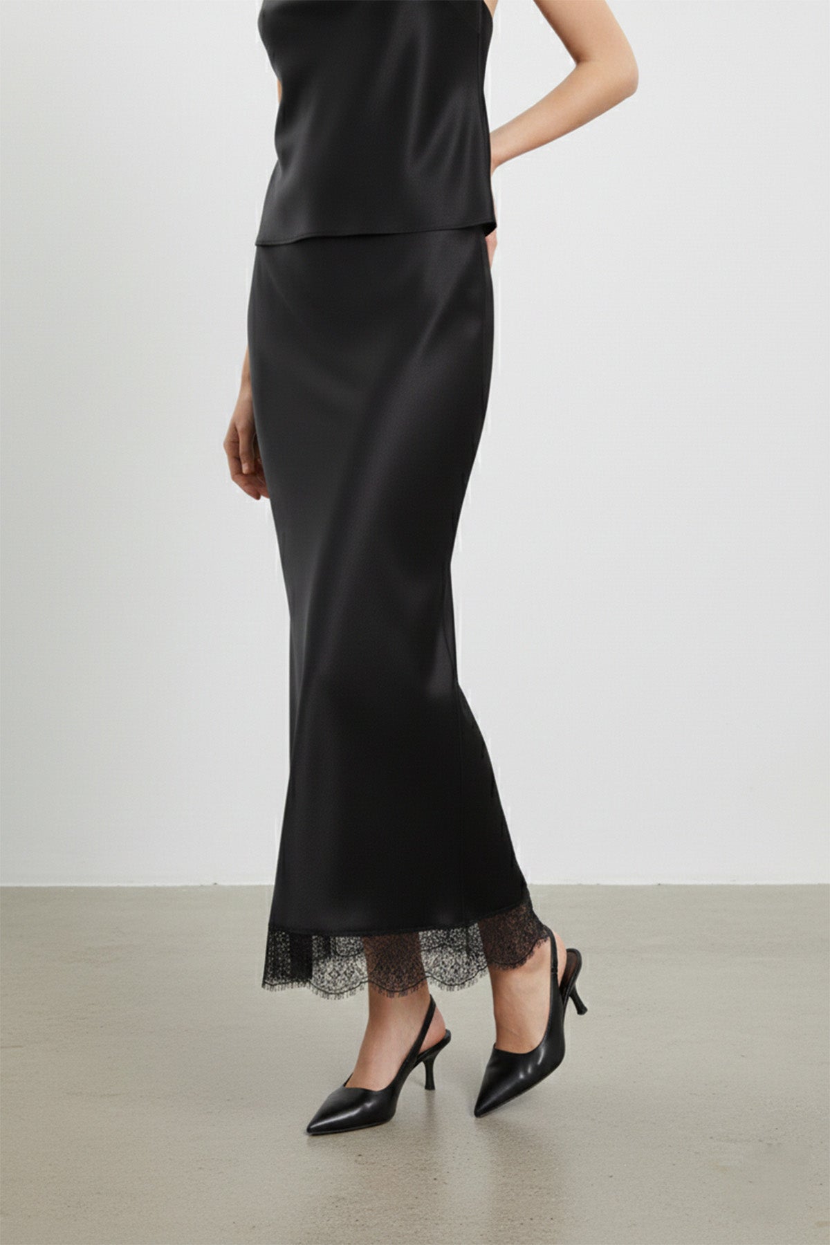Saten Dantel Detaylı Uzun Etek-20729