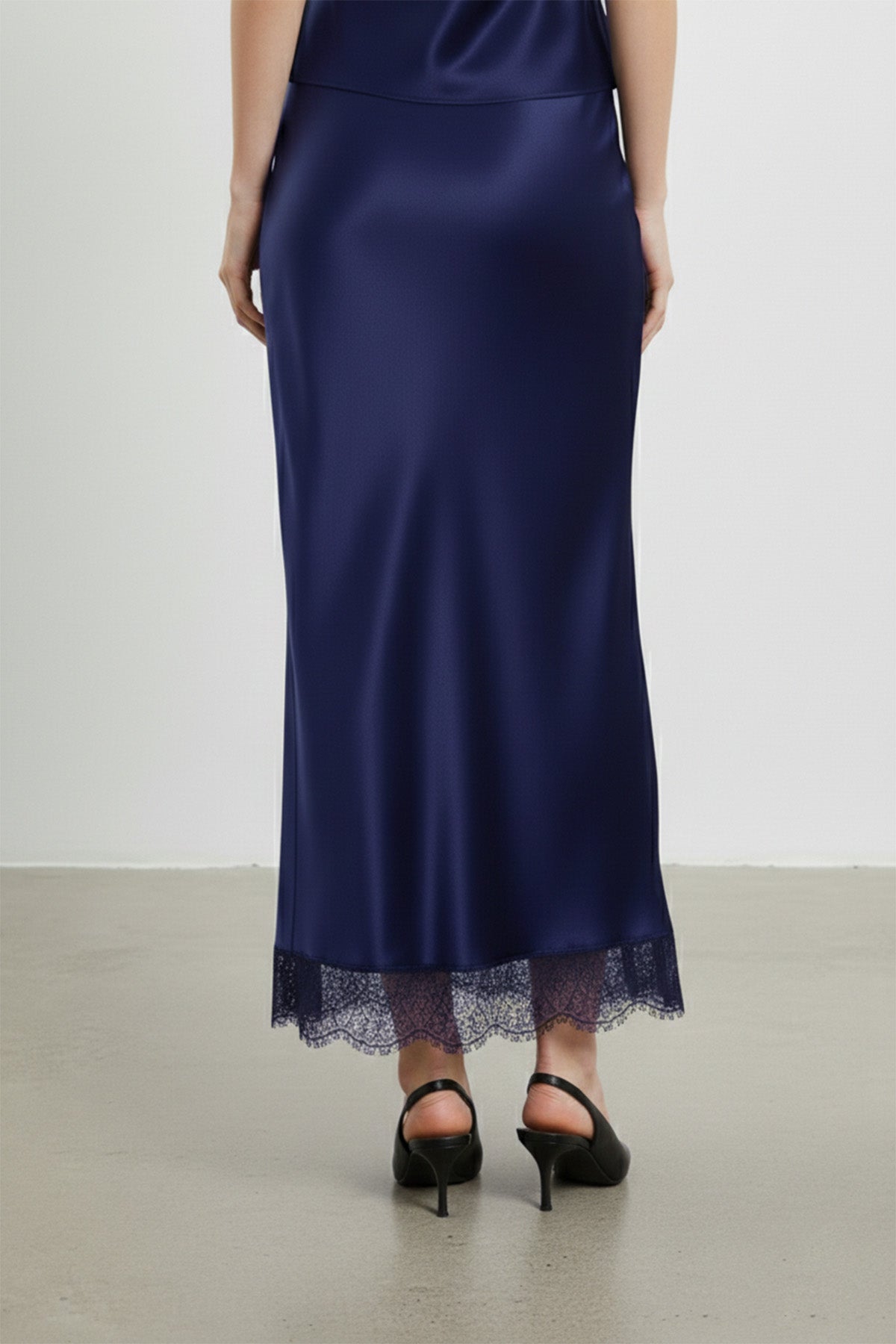 Saten Dantel Detaylı Uzun Etek-20729