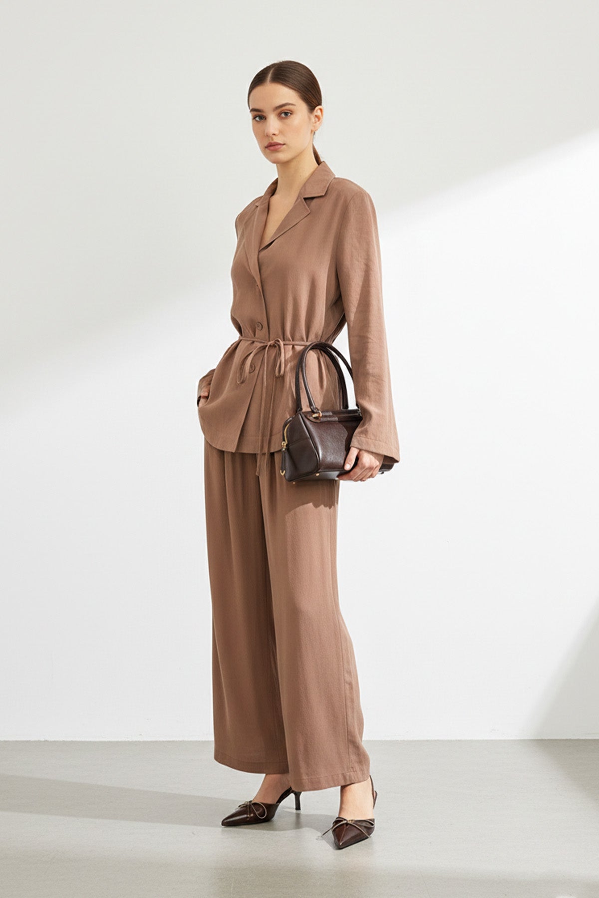 Kadın Kuşaklı Ceket ve Bol Paça Pantolon Takım-32468TKS