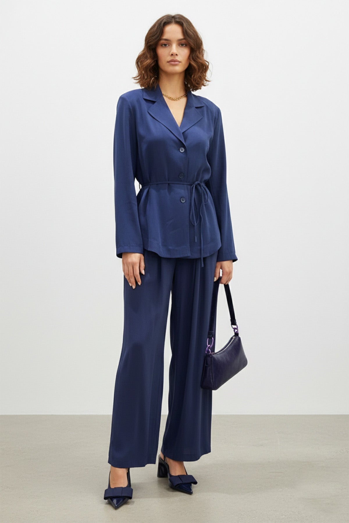 Kadın Kuşaklı Ceket ve Bol Paça Pantolon Takım-32468TKS