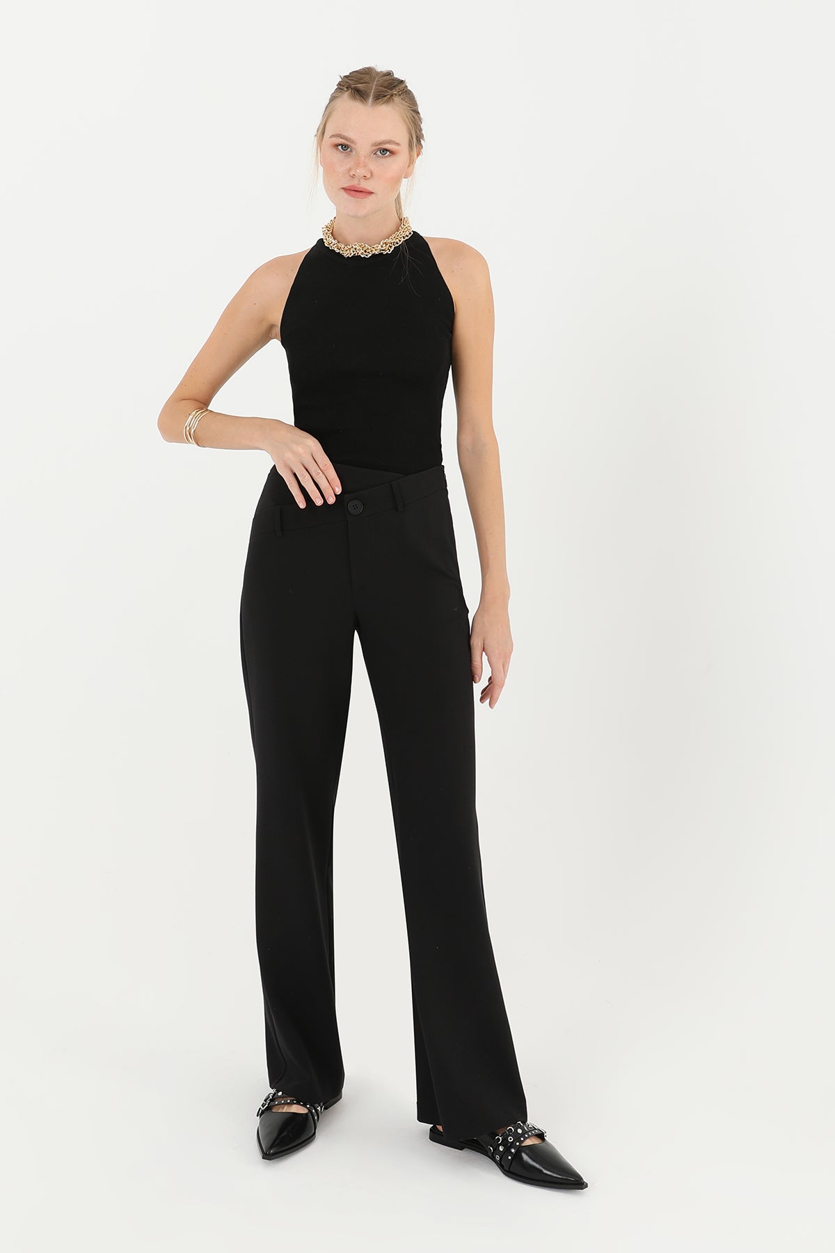 Kadın Yuvarlak Yaka Sıfır Kollu Bluz  - 31860BLZ