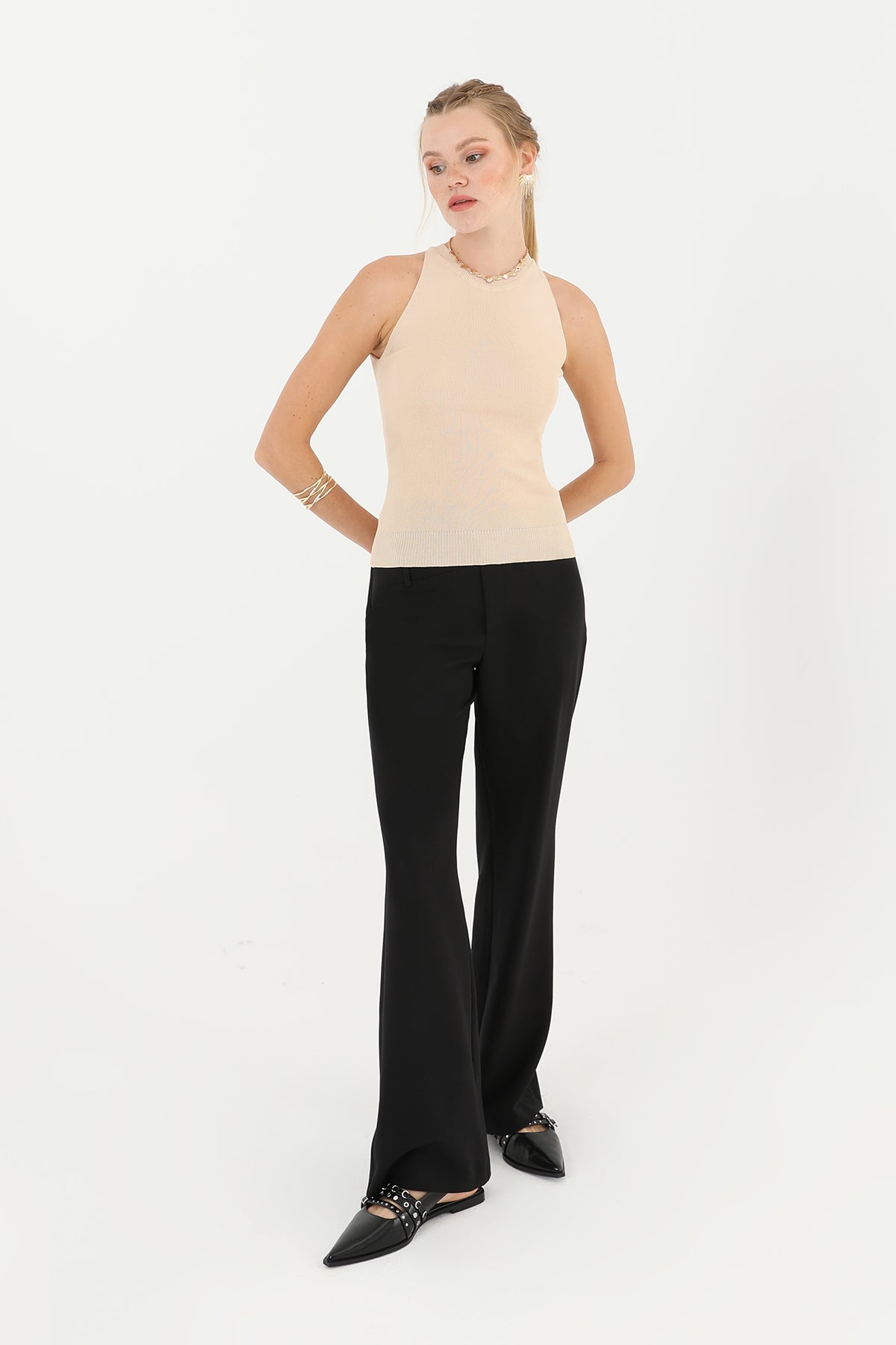 Kadın Yuvarlak Yaka Sıfır Kollu Bluz  - 31860BLZ